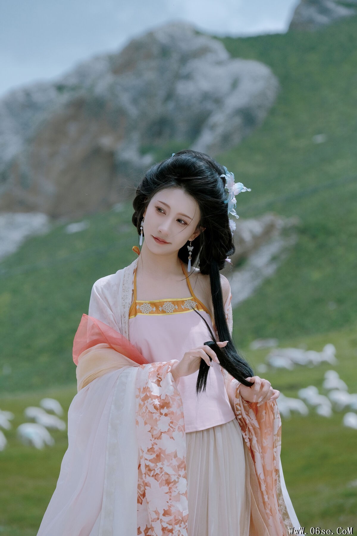图片[12]-YiTuYu艺图语 Vol.7716 Xiao Bei Ke Qing Bu Yao Fang Qi[23P]-六色网