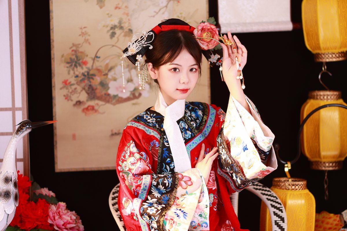 图片[6]-YiTuYu艺图语 Vol.5325 Mu Yan Se Cc[38P]-六色网