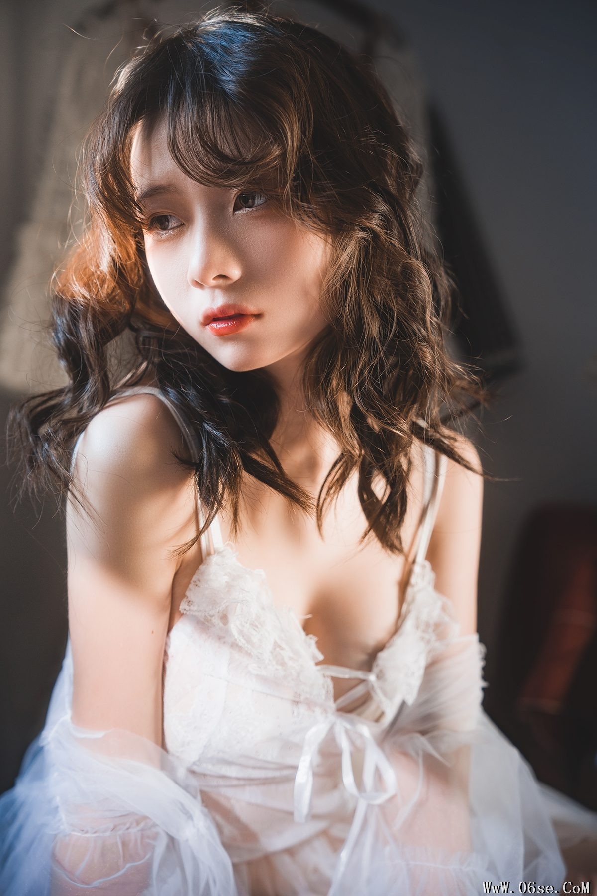 YiTuYu艺图语 Vol.3547 Qing Qing Qin Jiu[22P]-六色网