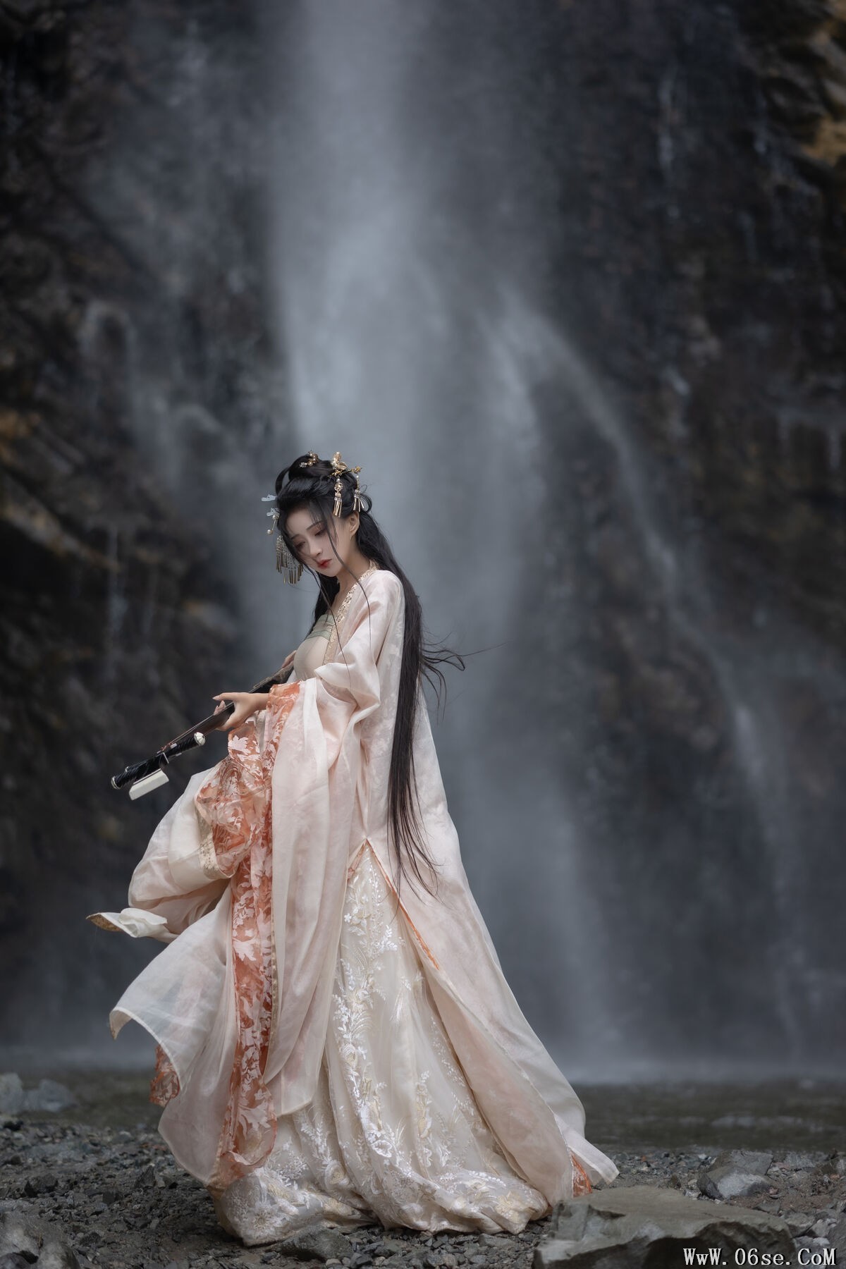 图片[18]-YiTuYu艺图语 Vol.6314 Qi Luo Sheng De Xiao Su Su[27P]-六色网