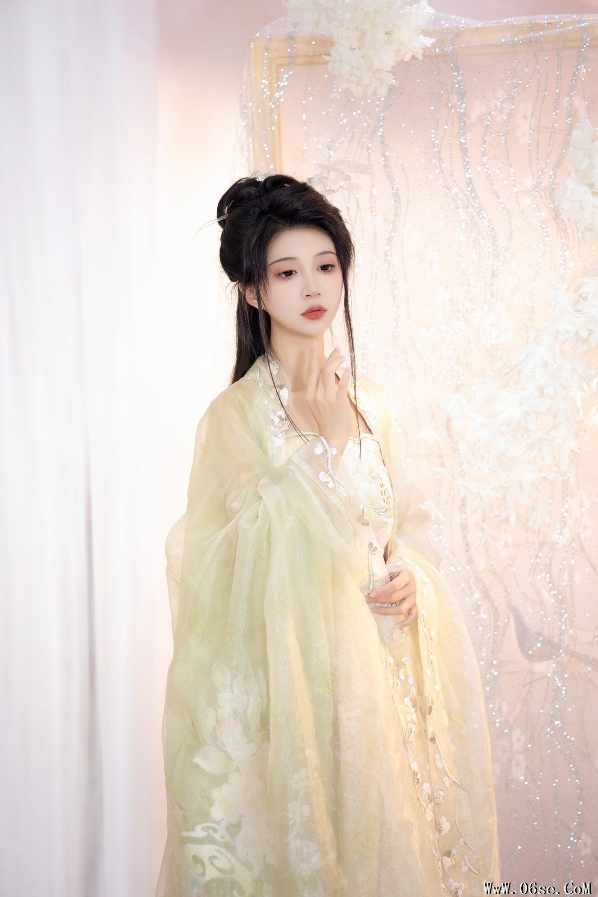 图片[21]-YiTuYu艺图语 Vol.4143 Qi Luo Sheng De Xiao Su Su[28P]-六色网