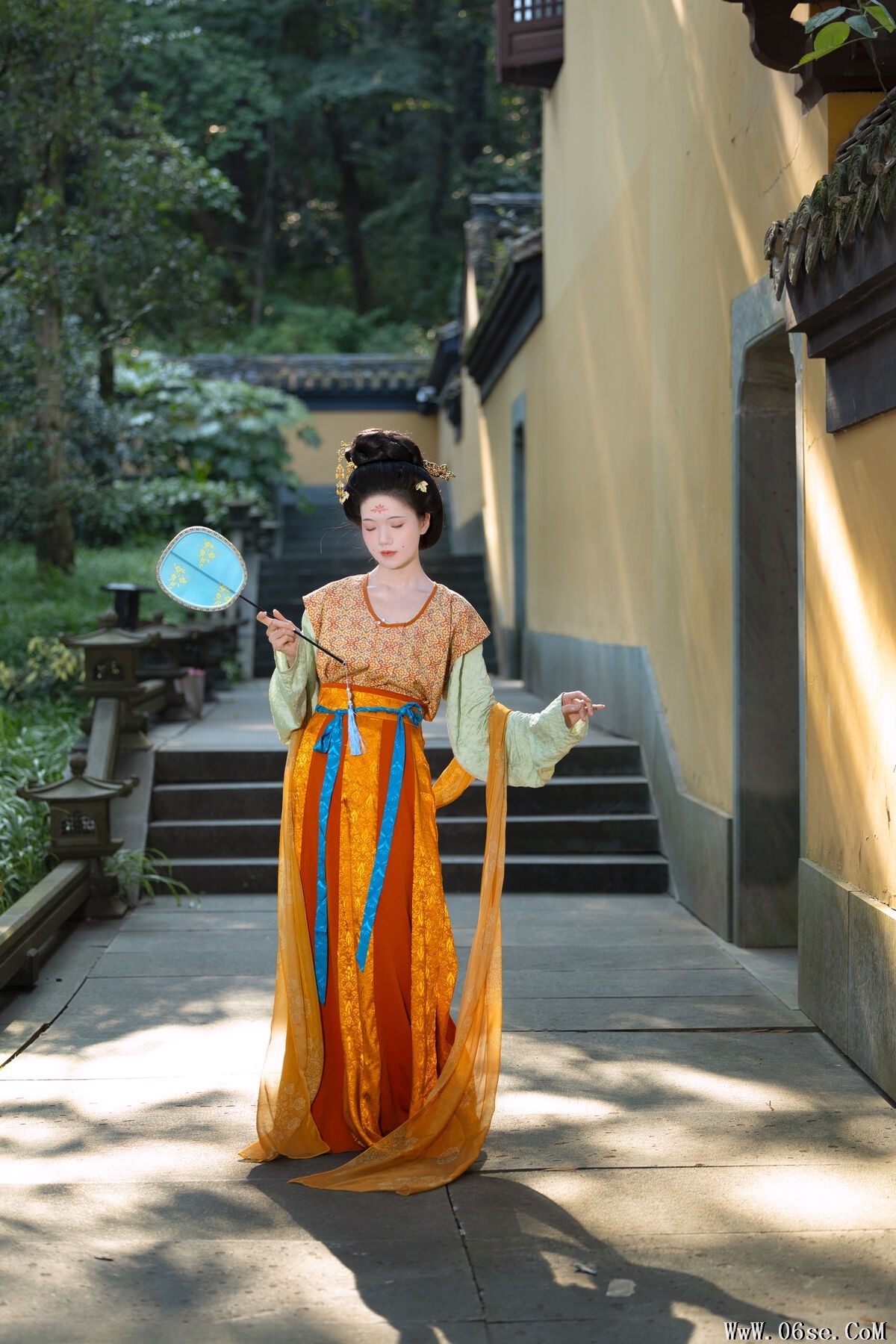 图片[16]-YiTuYu艺图语 Vol.7700 Yu Qing[23P]-六色网