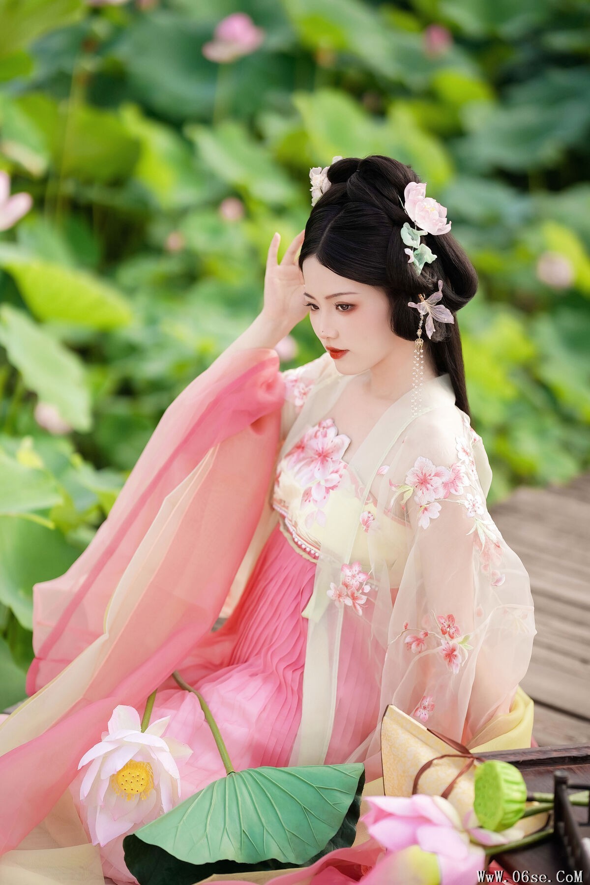 图片[15]-YiTuYu艺图语 Vol.7409 Yu Xiao Li Lili[23P]-六色网