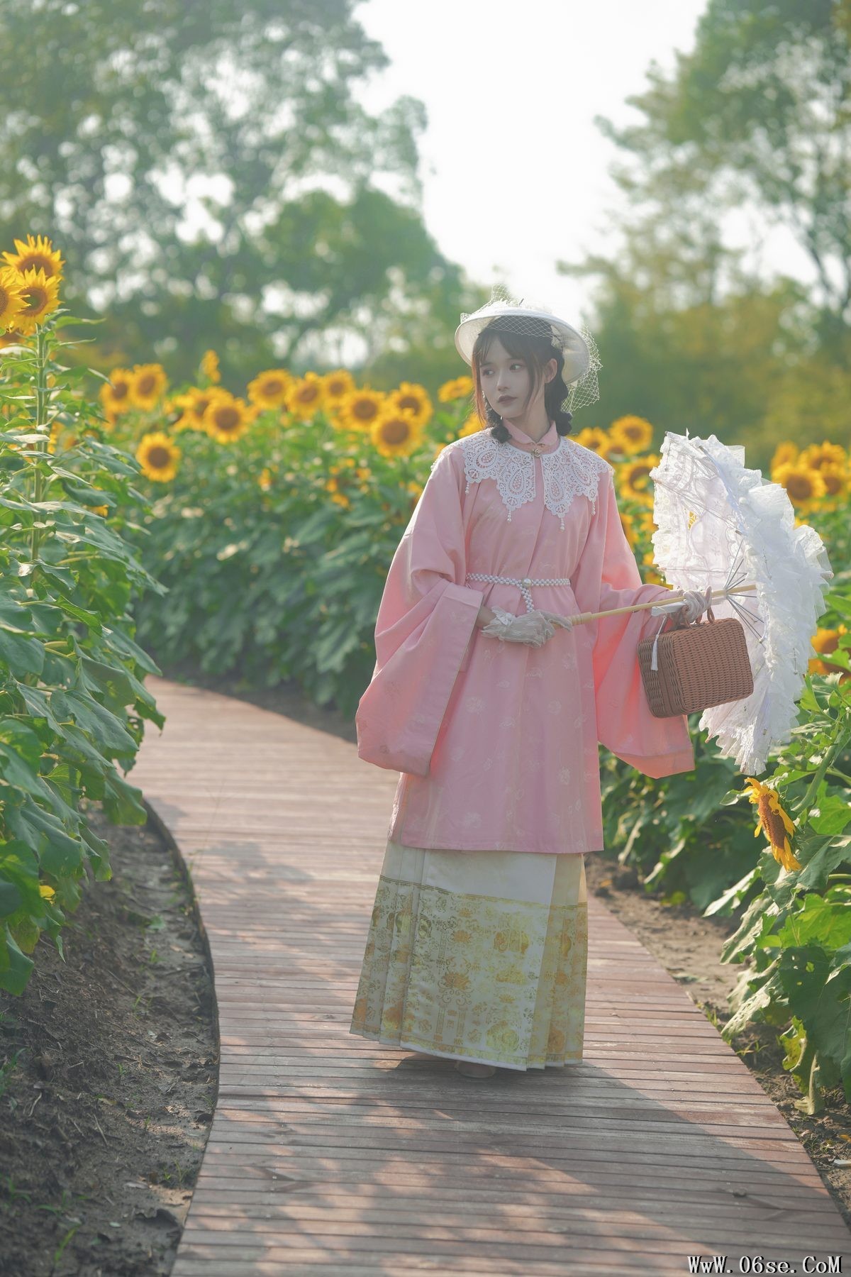 图片[15]-YiTuYu艺图语 Vol.4218 Tu Zi Zzz Bu Chi Hu Luo Bo[24P]-六色网
