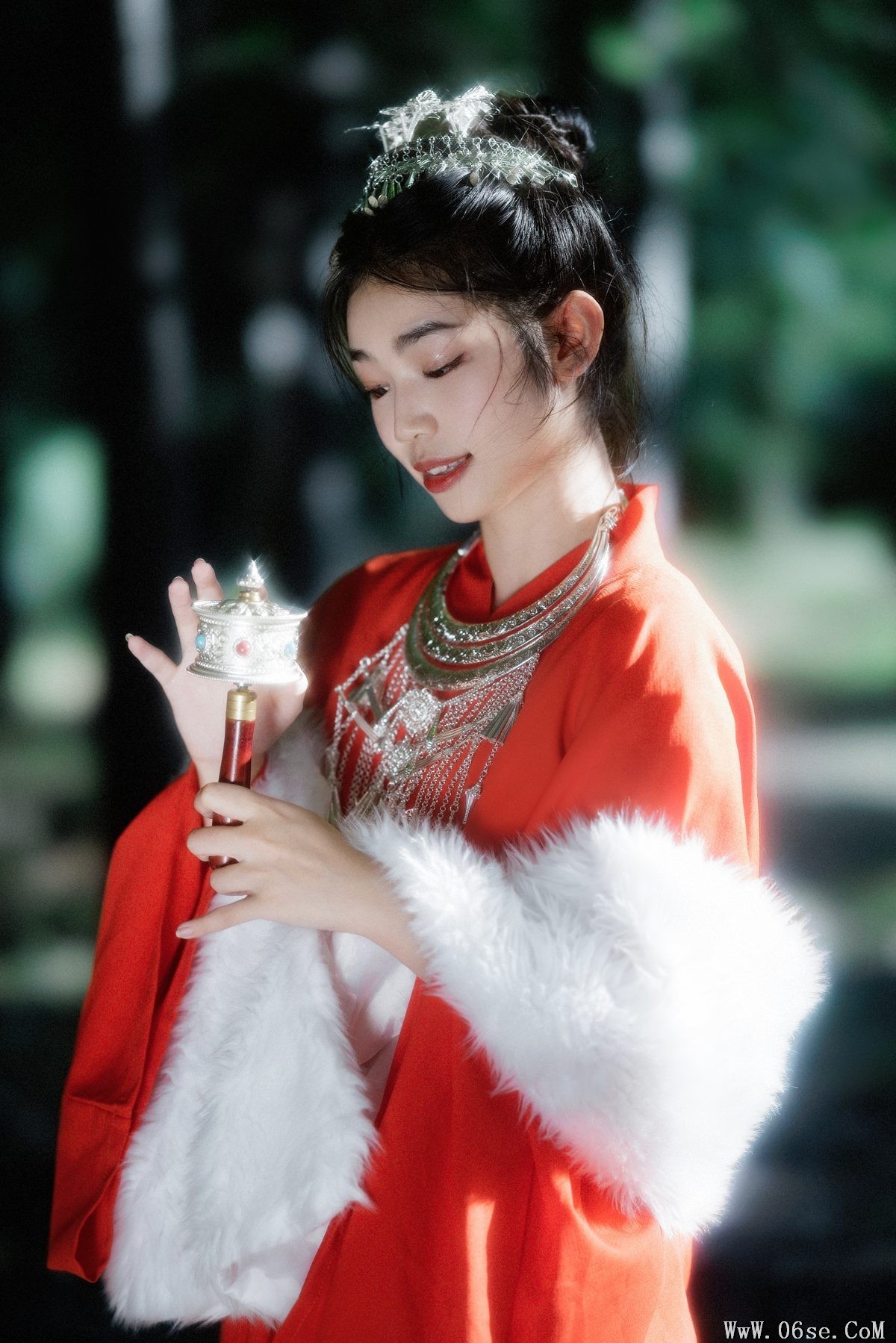 图片[6]-YiTuYu艺图语 Vol.5687 Zhou Xin[24P]-六色网