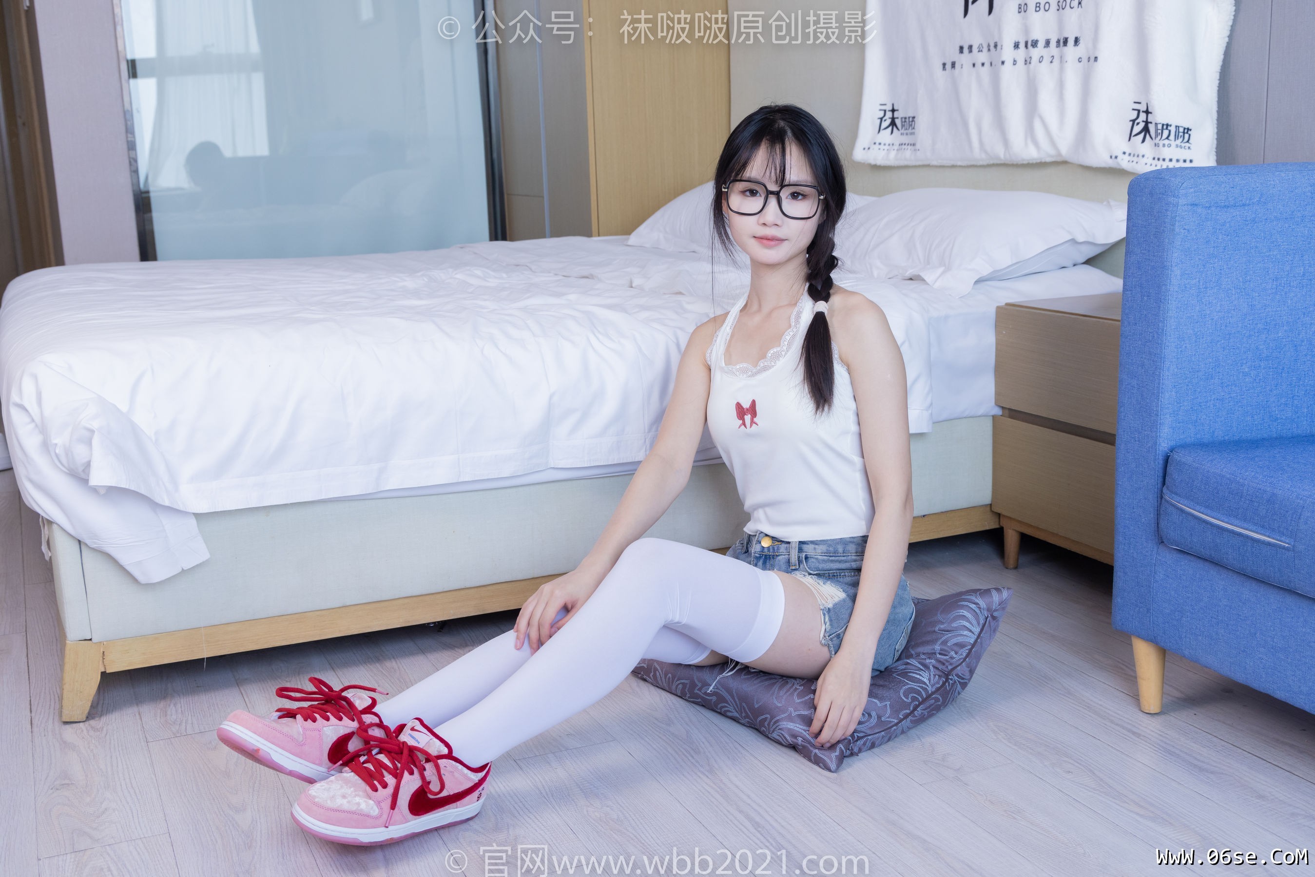 图片[4]-BoBoSocks袜啵啵 No.390 甜甜圈 -板鞋、厚黑丝大腿袜、厚白丝大腿袜[148P]-六色网