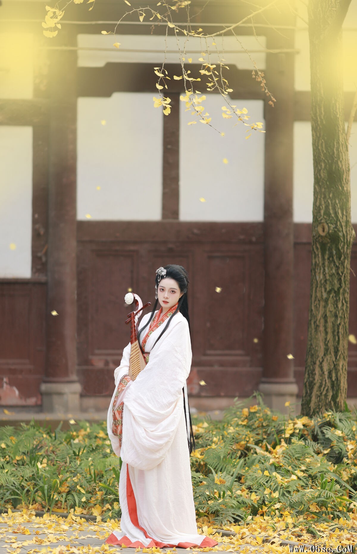 图片[17]-YiTuYu艺图语 Vol.6437 Nu Li Hua Zhuang De Sui Sui[22P]-六色网