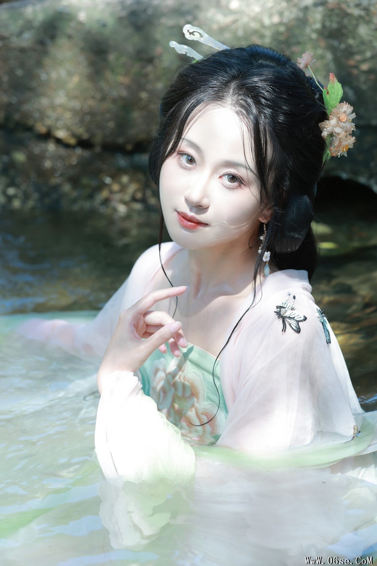 图片[22]-YiTuYu艺图语 Vol.3667 A Tong[30P]-六色网