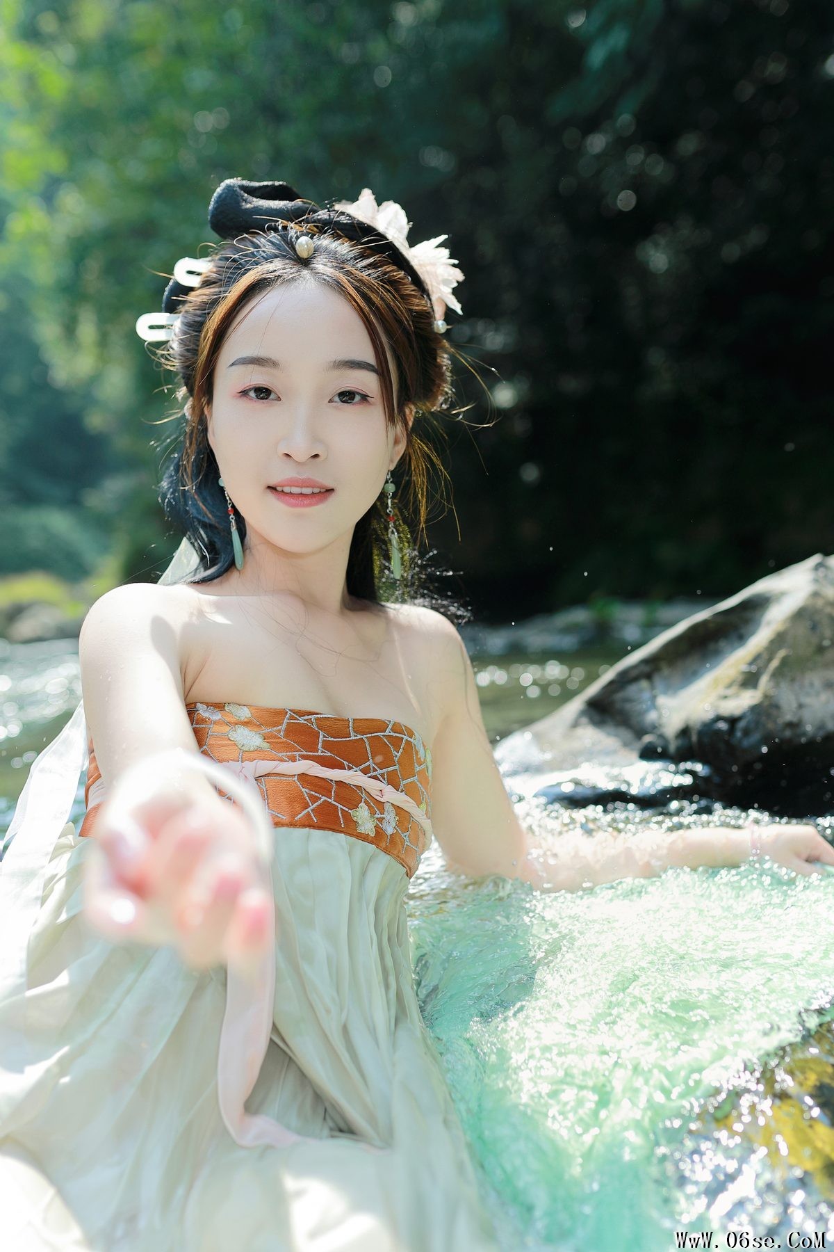 图片[27]-YiTuYu艺图语 Vol.5233 Yu Yan[38P]-六色网