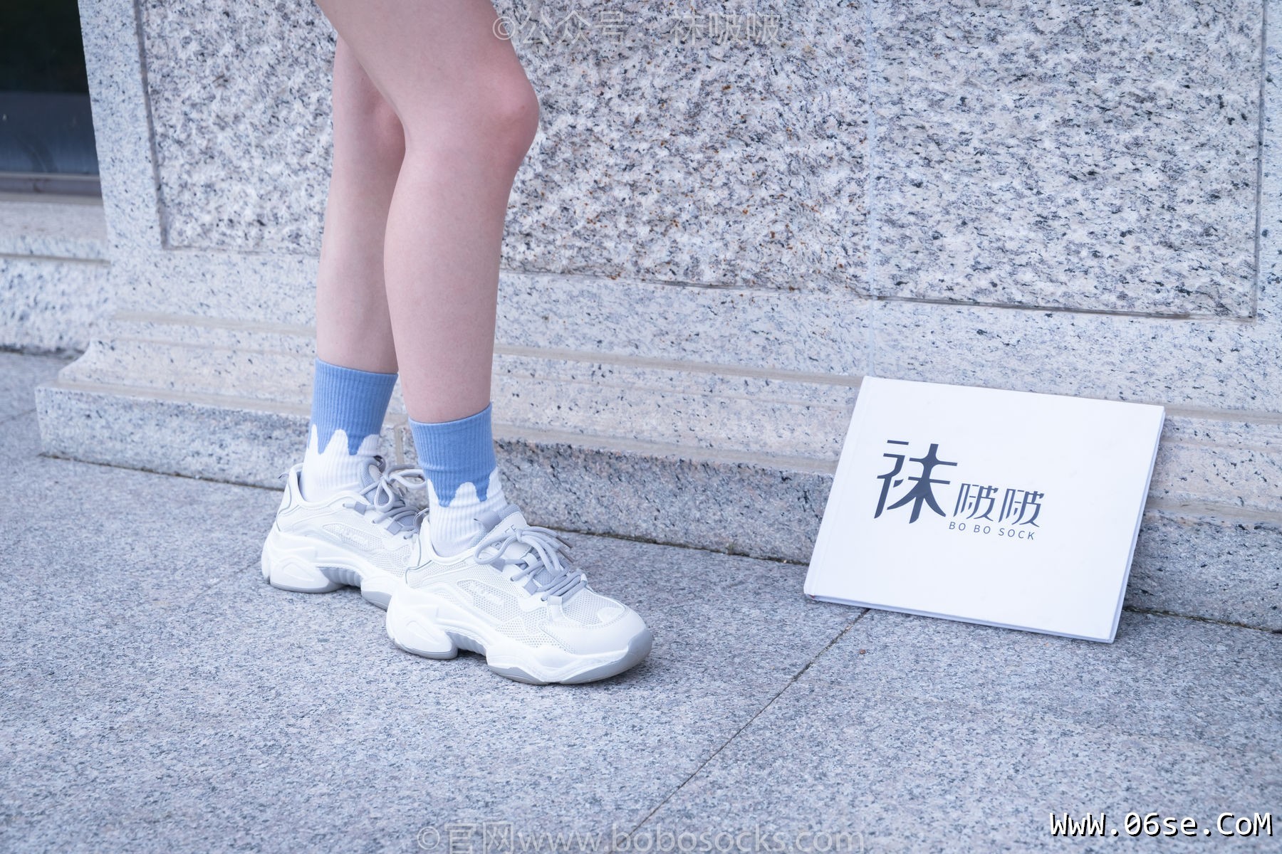 图片[3]-BoBoSocks袜啵啵 No.028 小米-运动鞋、白棉袜、裸足[133P]-六色网