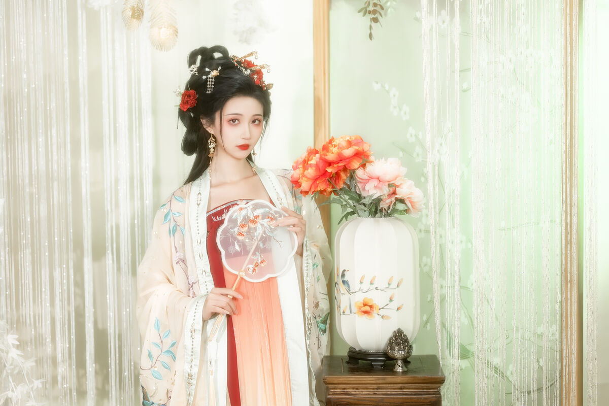 图片[18]-YiTuYu艺图语 Vol.7124 Qi Luo Sheng De Xiao Su Su[25P]-六色网