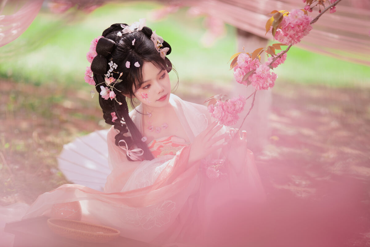 图片[26]-YiTuYu艺图语 Vol.7087 Wan Yi[27P]-六色网