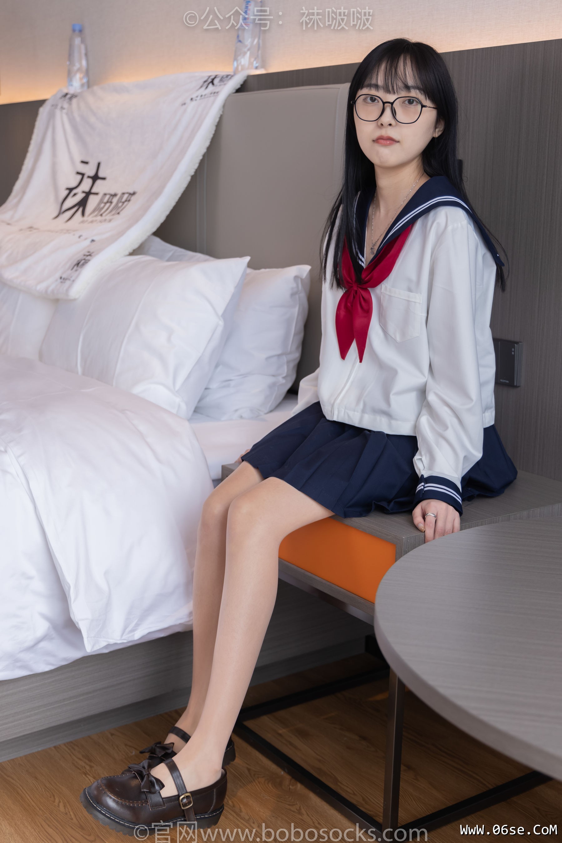 图片[27]-BoBoSocks袜啵啵 积分限定作品005 稚予-JK制服、皮鞋、油亮肉丝、踩蛋糕[133P]-六色网