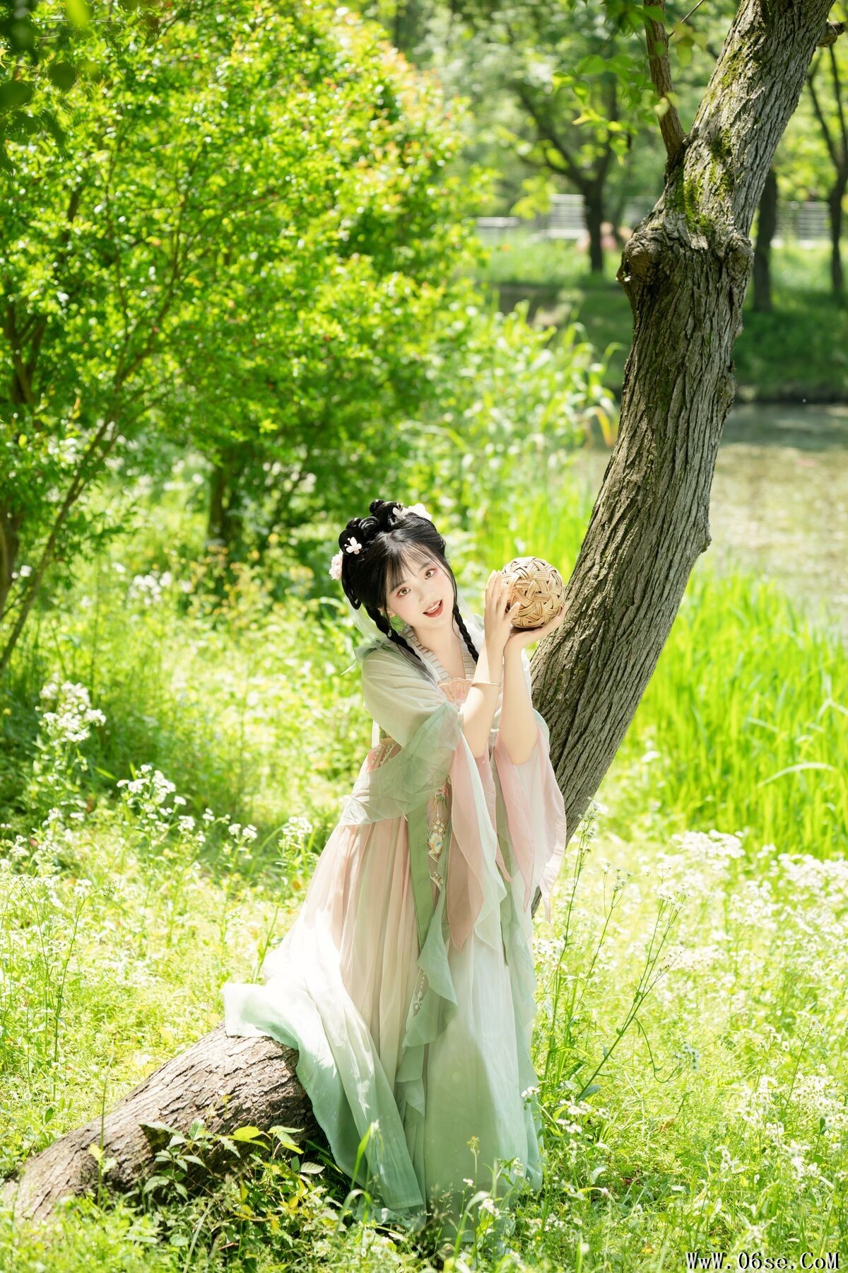 图片[8]-YiTuYu艺图语 Vol.6890 Xiao Ou O[23P]-六色网