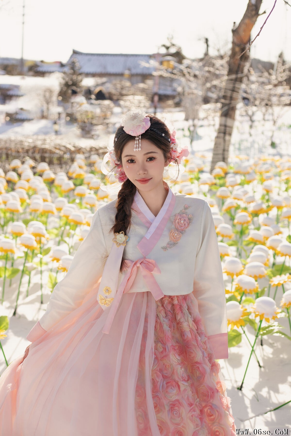 图片[35]-YiTuYu艺图语 Vol.7340 Fei Tian Xiao Mo Nu[35P]-六色网