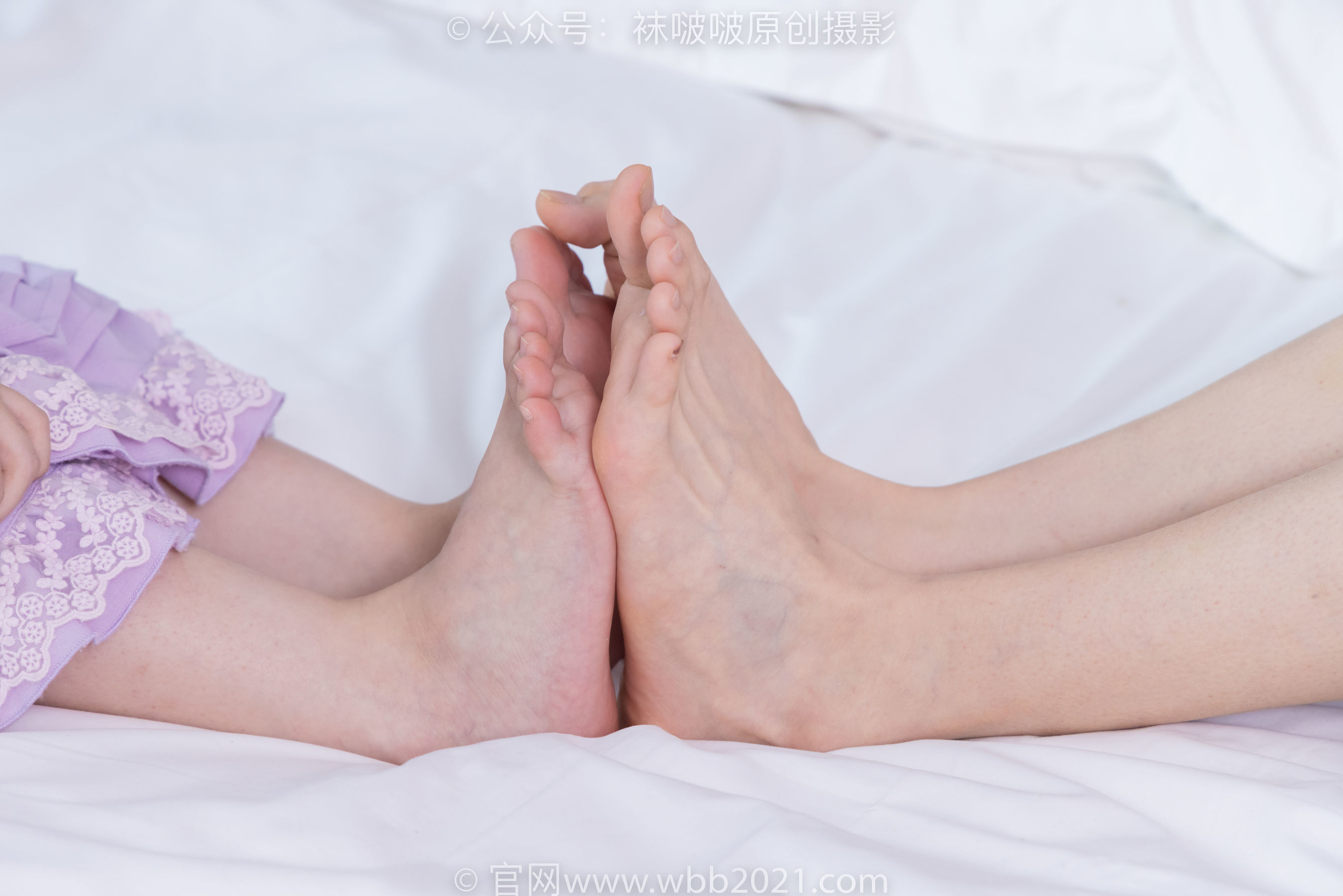 图片[146]-BoBoSocks袜啵啵 No.384 雪糕&甜甜圈 -两双高跟凉鞋、黑丝、白丝、裸足[183P]-六色网