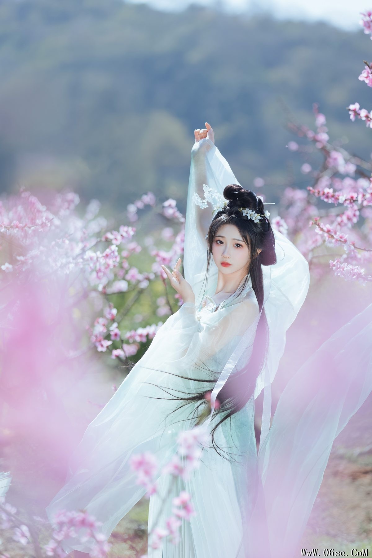 图片[13]-YiTuYu艺图语 Vol.4596 Qi Luo Sheng De Xiao Su Su[26P]-六色网