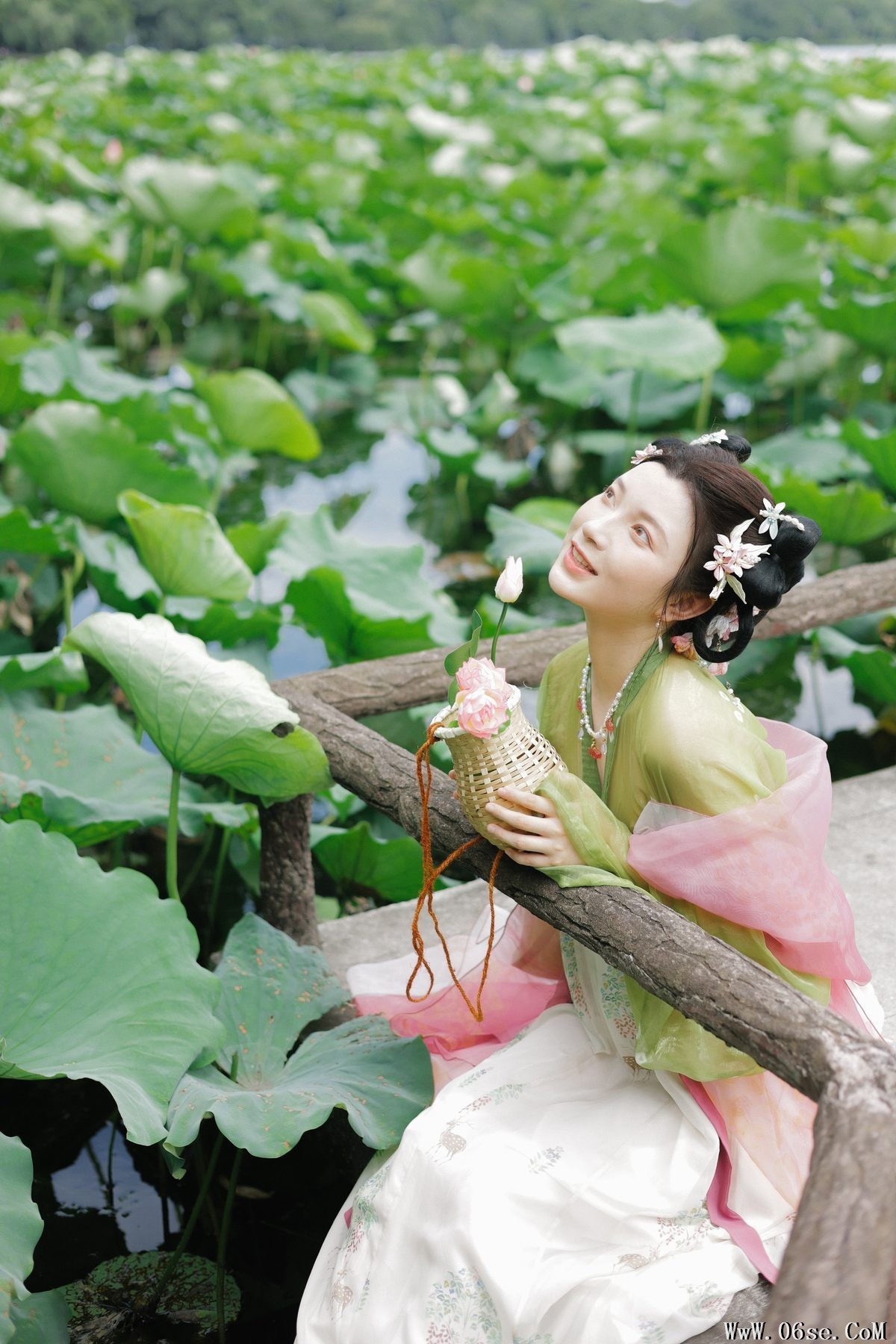 图片[12]-YiTuYu艺图语 Vol.5717 Li Yue[33P]-六色网