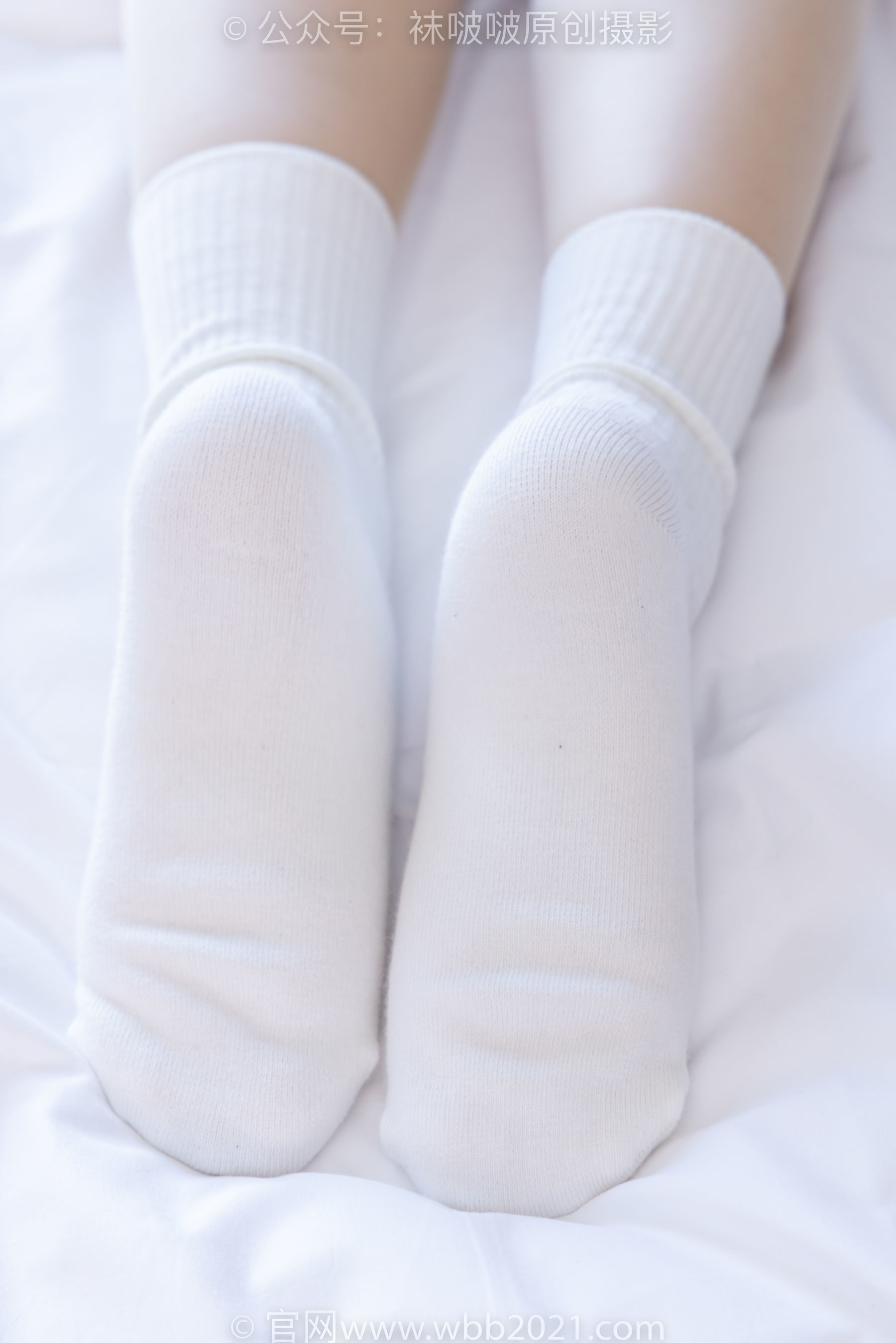 图片[153]-BoBoSocks袜啵啵 No.368 甜甜圈 -运动鞋、白棉袜、油亮肉丝[160P]-六色网