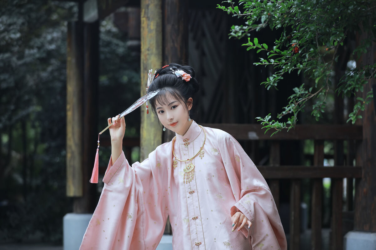 图片[19]-YiTuYu艺图语 Vol.7247 Jiu Niang Yuan Zi[26P]-六色网