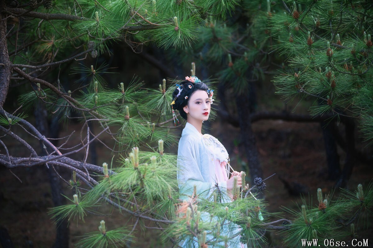 图片[29]-YiTuYu艺图语 Vol.7580 Ban Xia Xia Xia[29P]-六色网