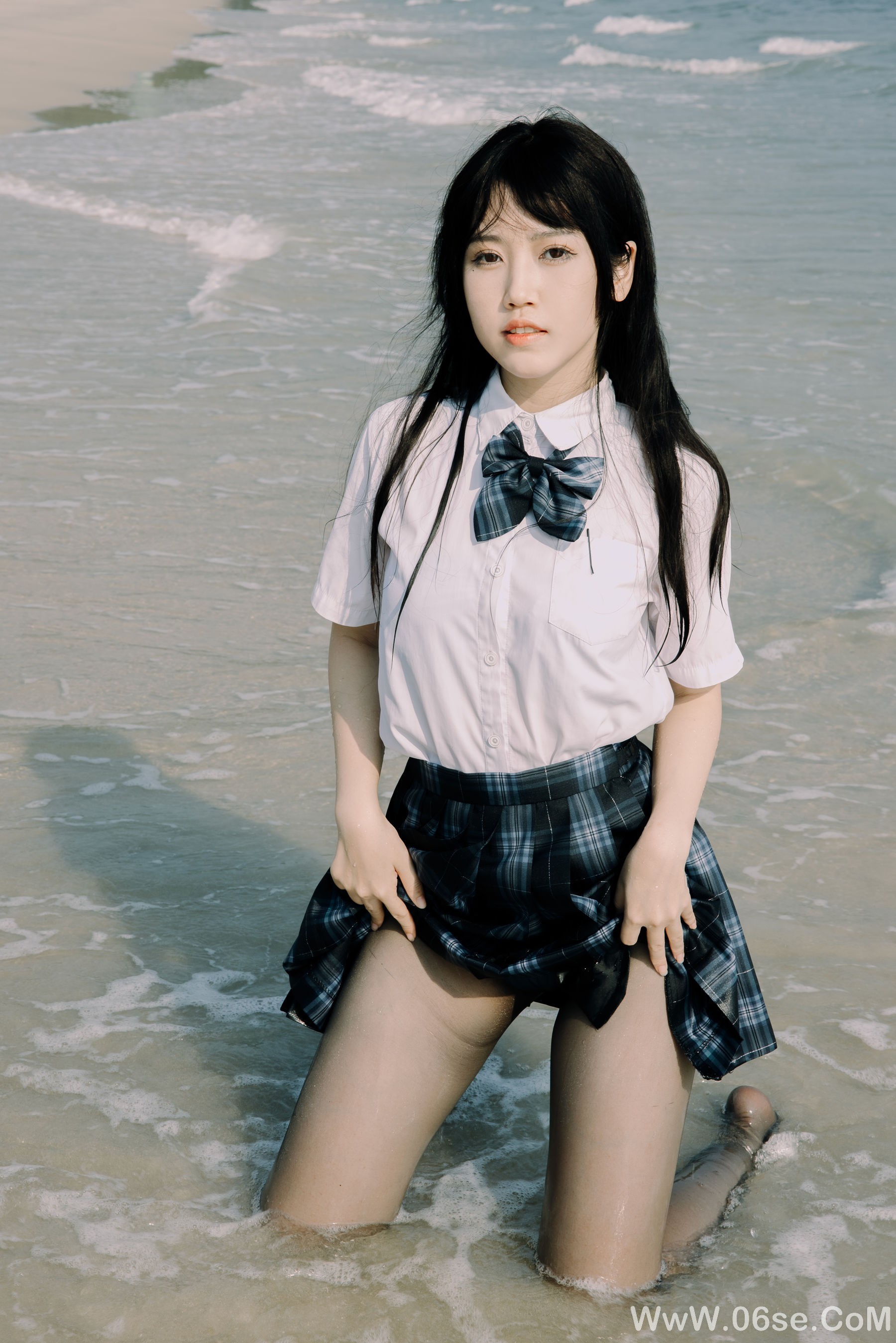 图片[44]-微博人气Coser不呆猫 – 泳衣JK学妹[59P]-六色网