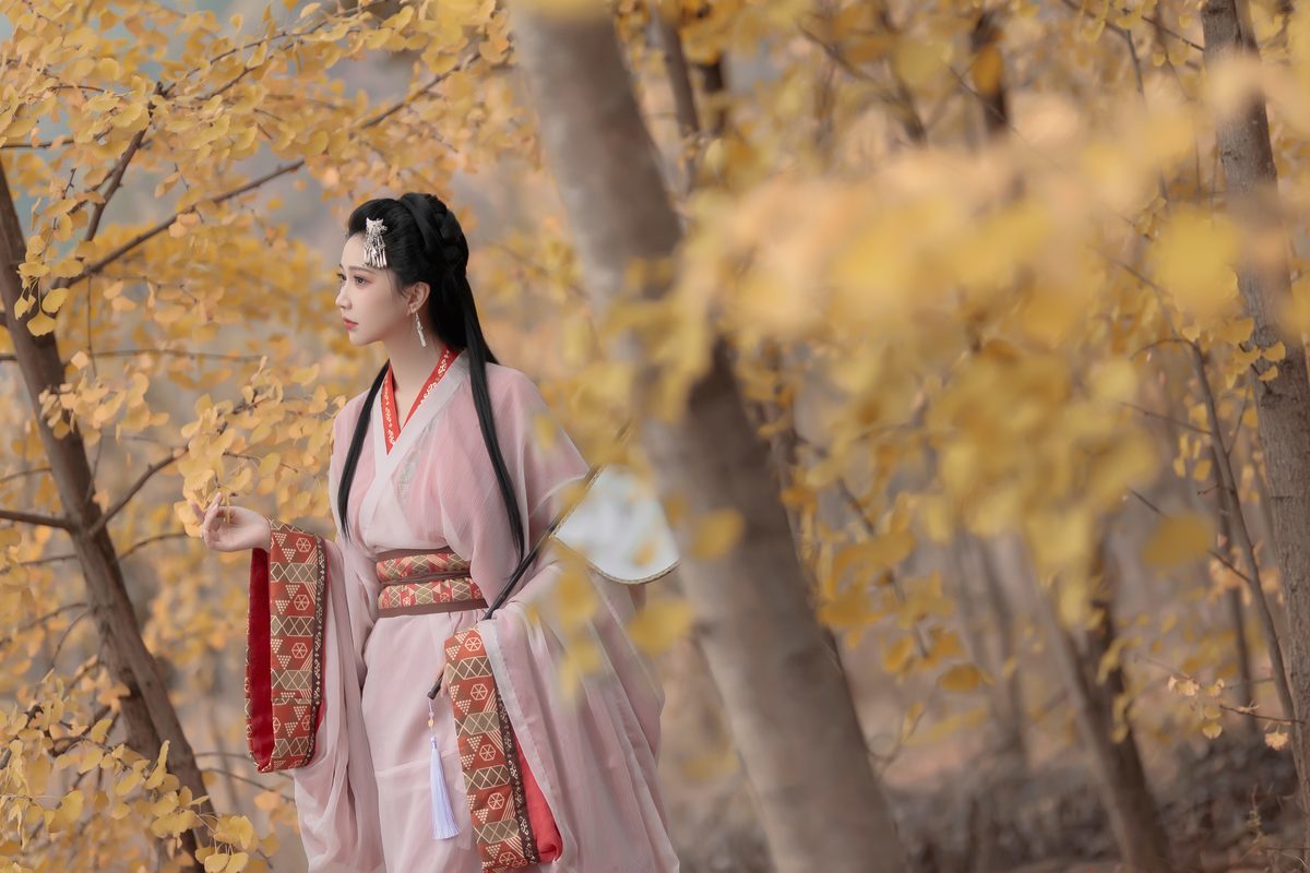 图片[5]-YiTuYu艺图语 Vol.5988 Qi Luo Sheng De Xiao Su Su[28P]-六色网