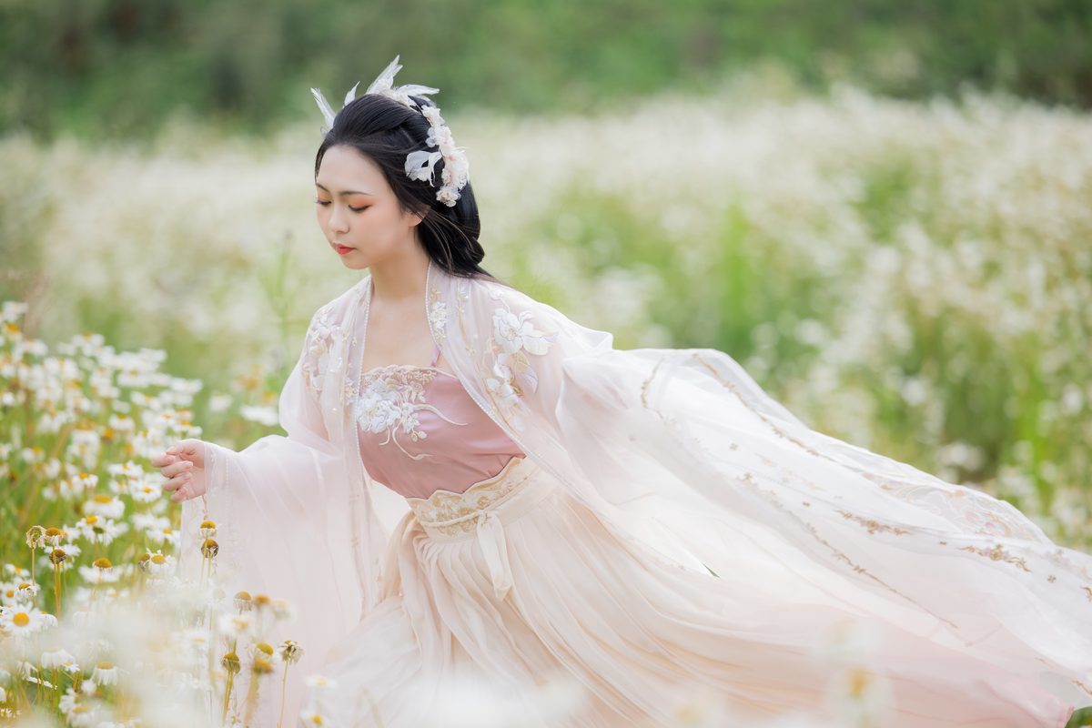 图片[21]-YiTuYu艺图语 Vol.4383 Qian Mo Hong Chen[24P]-六色网
