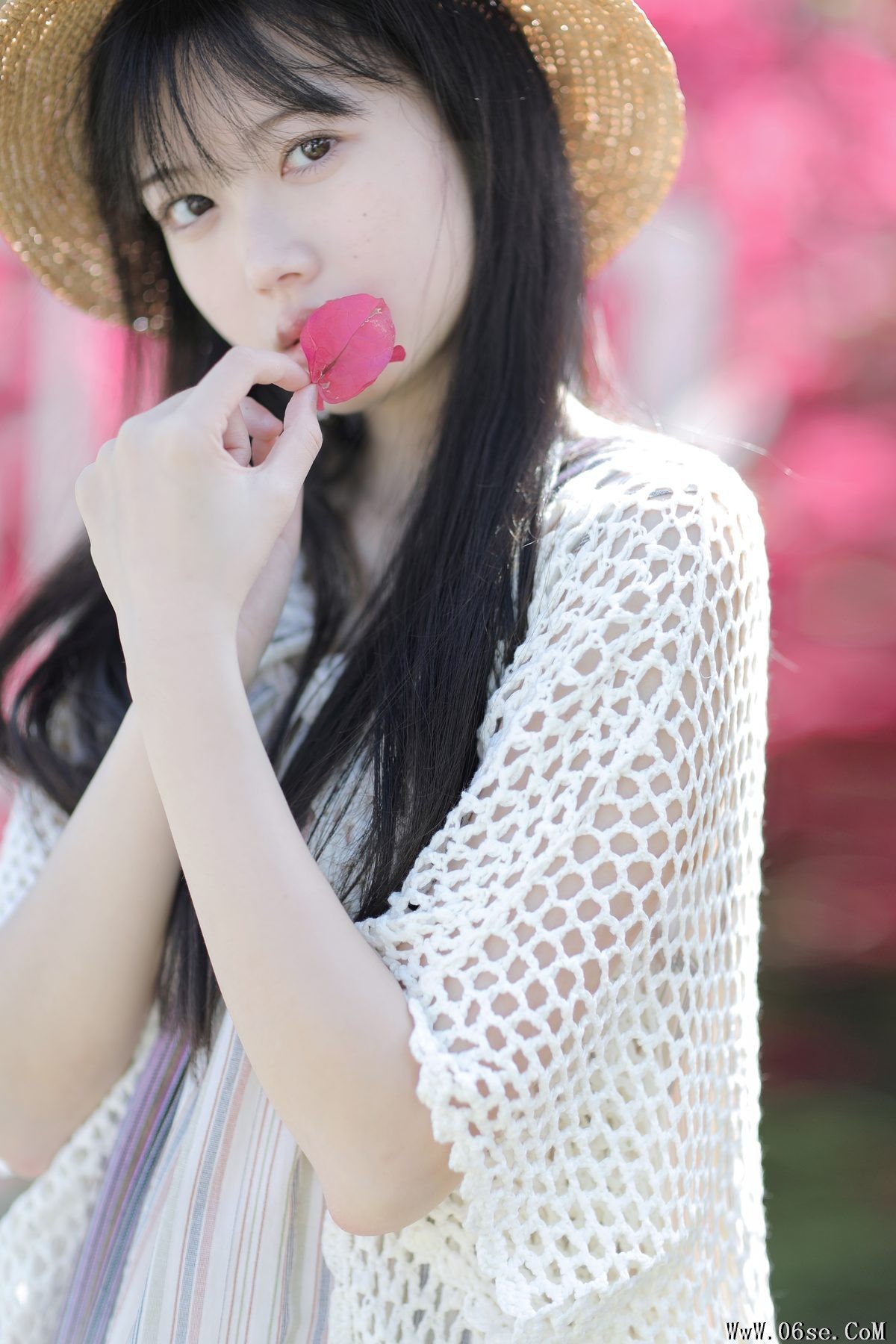 图片[20]-YiTuYu艺图语 Vol.3378 Qiu Yang Yi He[25P]-六色网