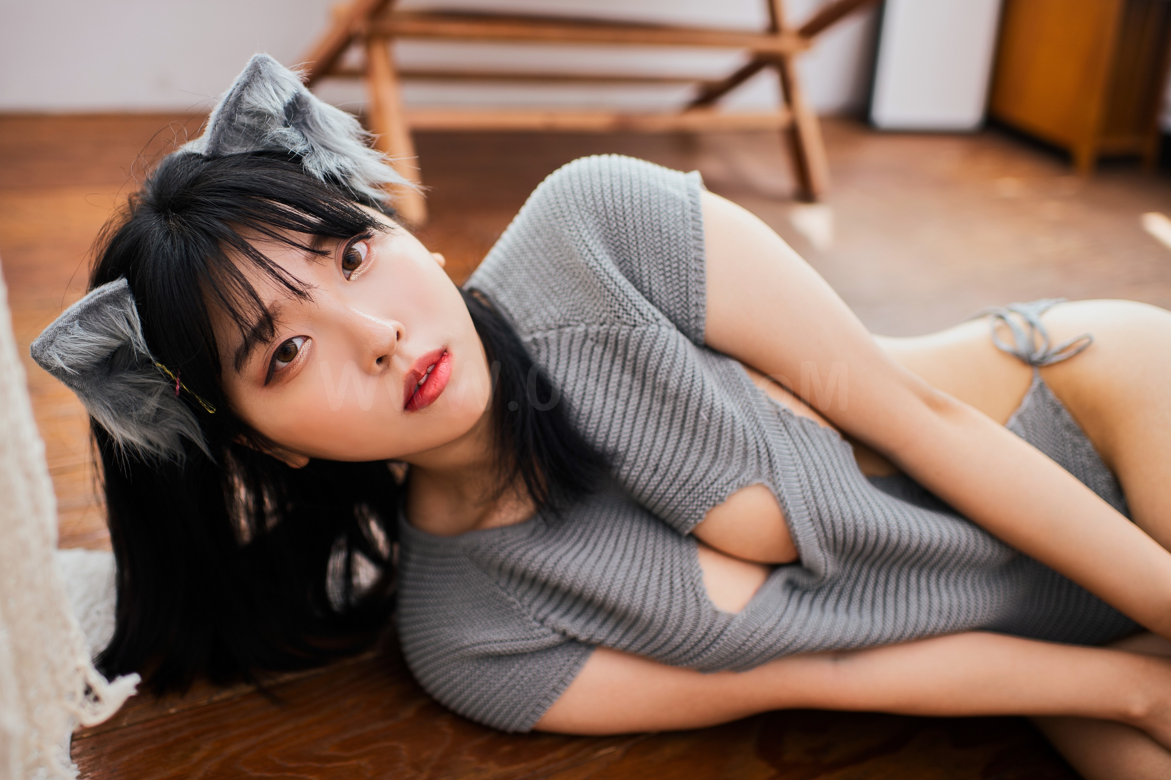 图片[6]-雅拉伊 – 岳岳《小灰兔》[31P]-六色网