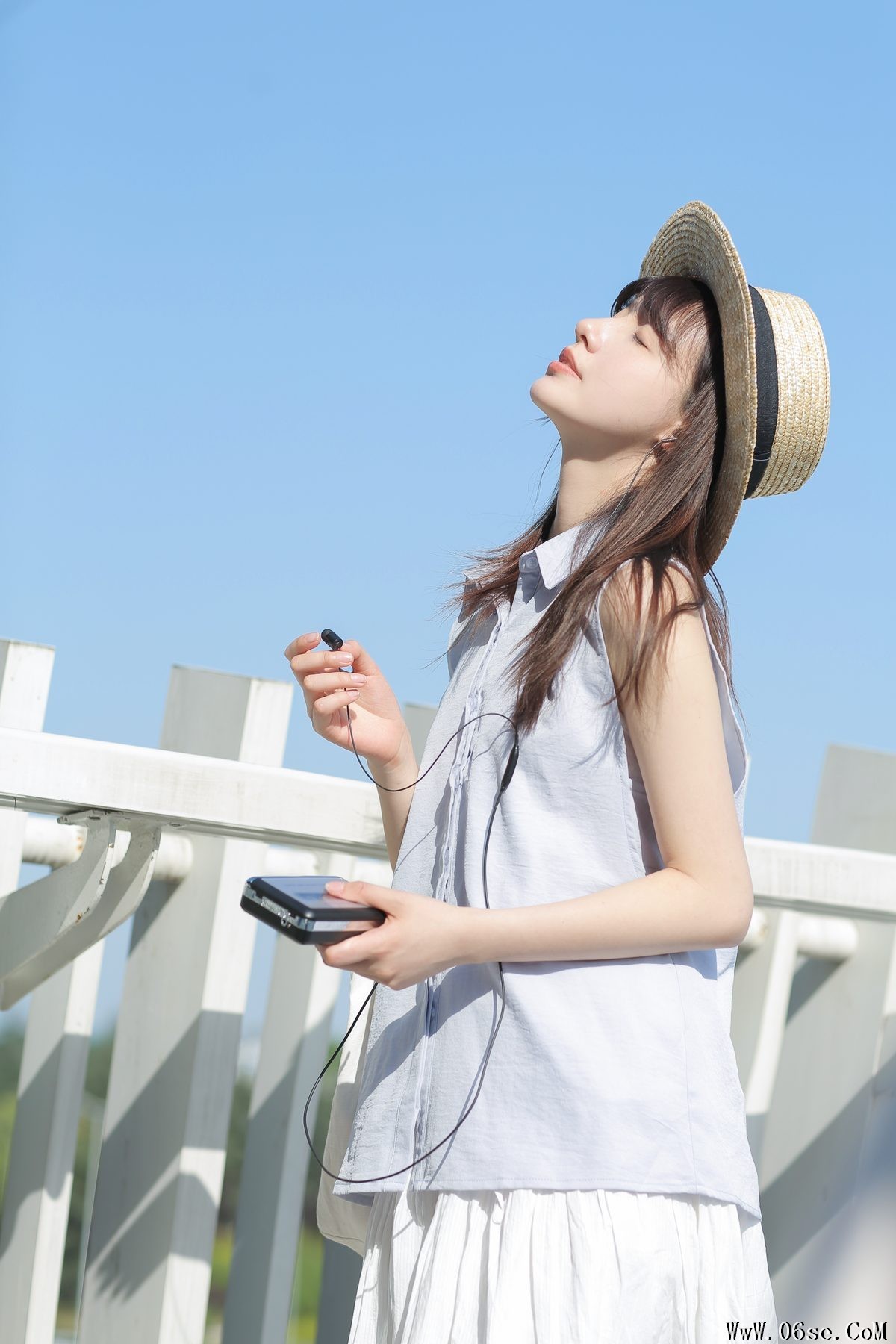 图片[21]-YiTuYu艺图语 Vol.3217 Yang Xi[33P]-六色网