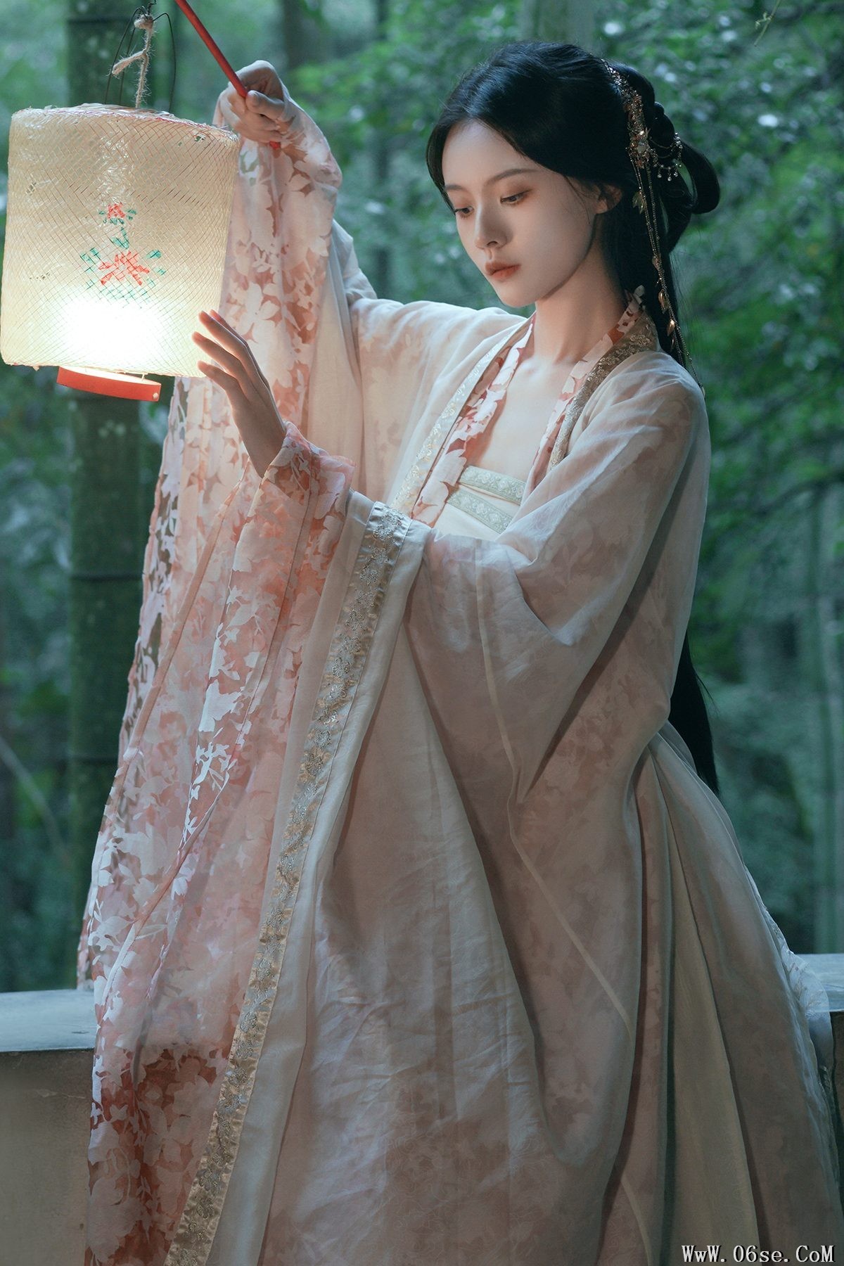 YiTuYu艺图语 Vol.5640 Zou Yu Tong[26P]-六色网