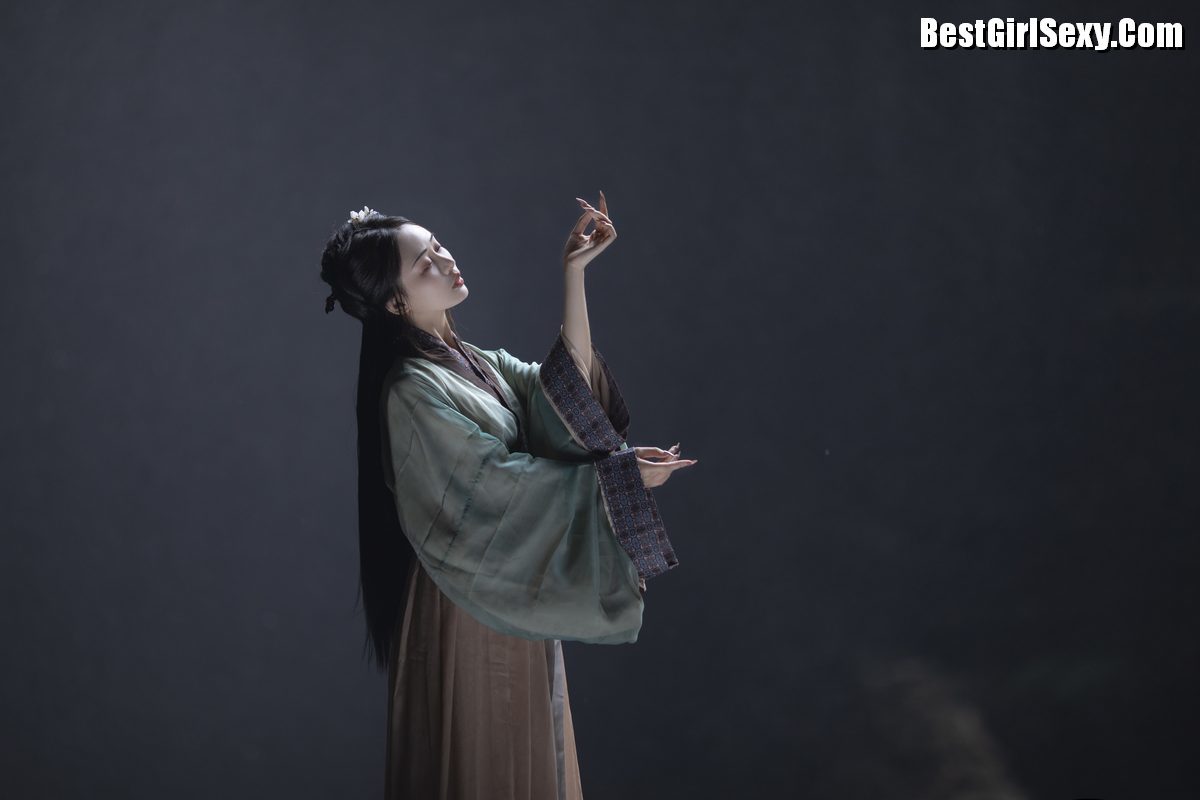 图片[7]-YiTuYu艺图语 Vol.4031 Su Mei Zai Lu Shang[25P]-六色网