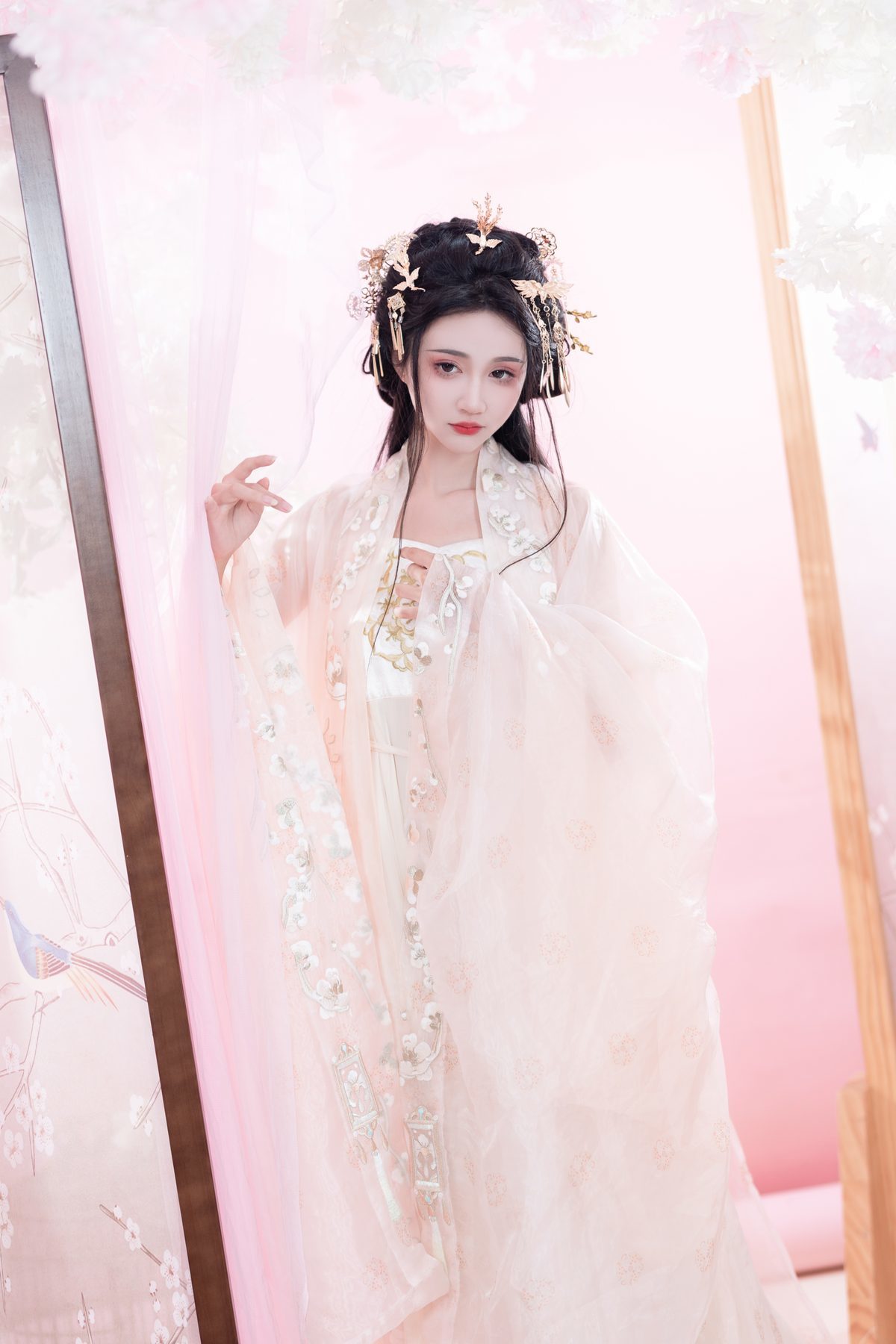 图片[21]-YiTuYu艺图语 Vol.5561 Qi Luo Sheng De Xiao Su Su[28P]-六色网
