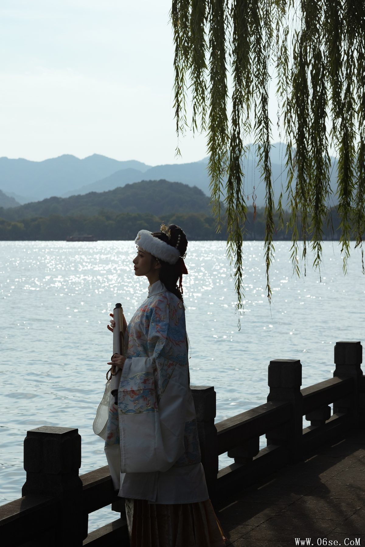 图片[23]-YiTuYu艺图语 Vol.3724 Mou Xiao Yao[53P]-六色网