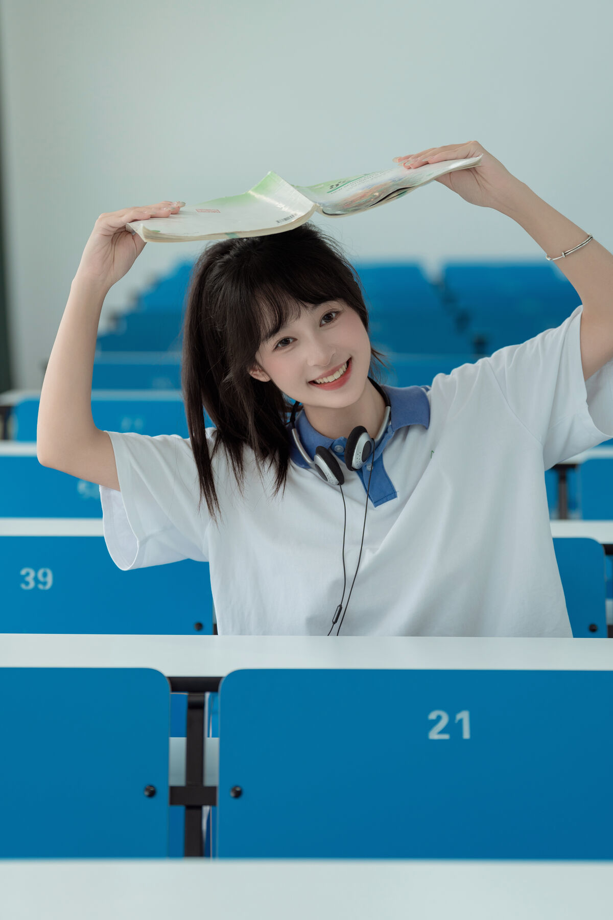 图片[22]-YiTuYu艺图语 Vol.7434 Xia Yu Xiao Nian[25P]-六色网