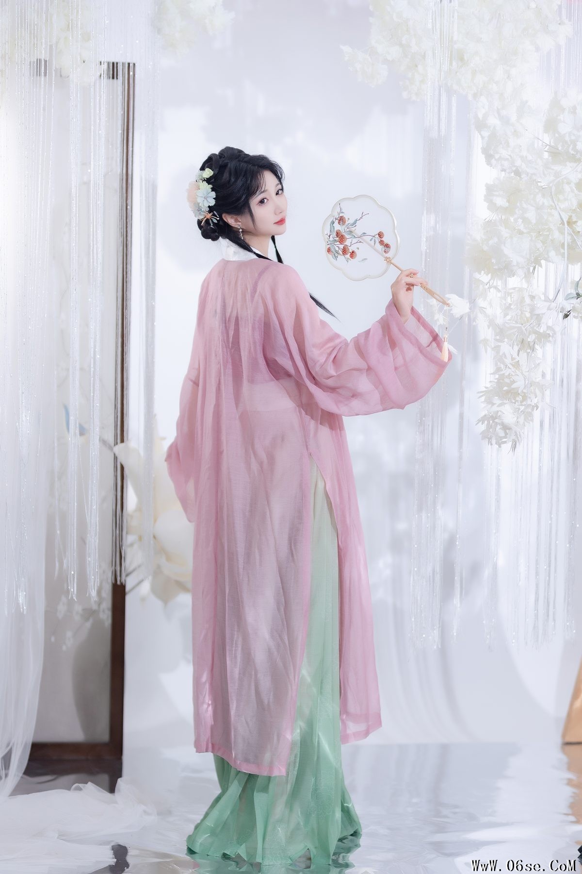 图片[22]-YiTuYu艺图语 Vol.6225 Qi Luo Sheng De Xiao Su Su[29P]-六色网