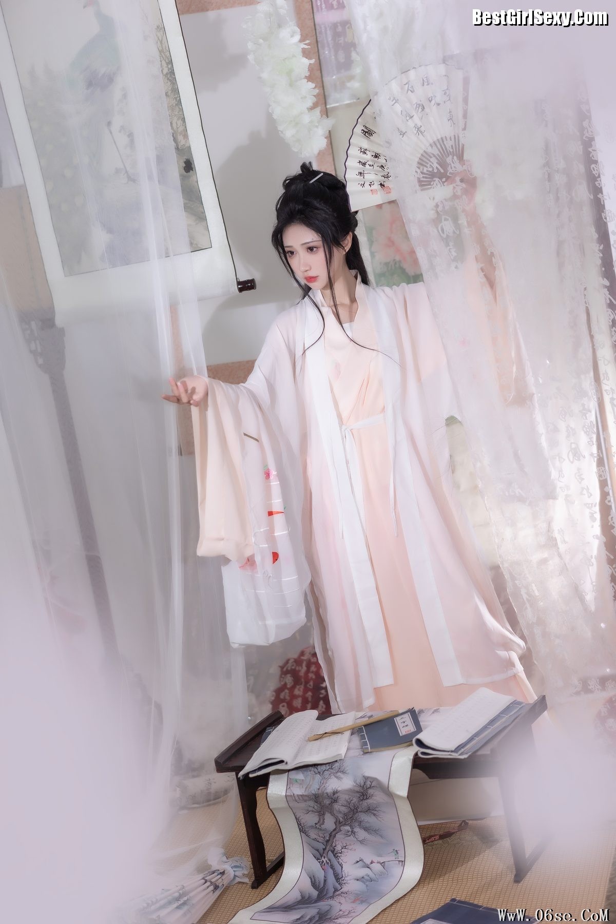 图片[25]-YiTuYu艺图语 Vol.3965 Qi Luo Sheng De Xiao Su Su[26P]-六色网
