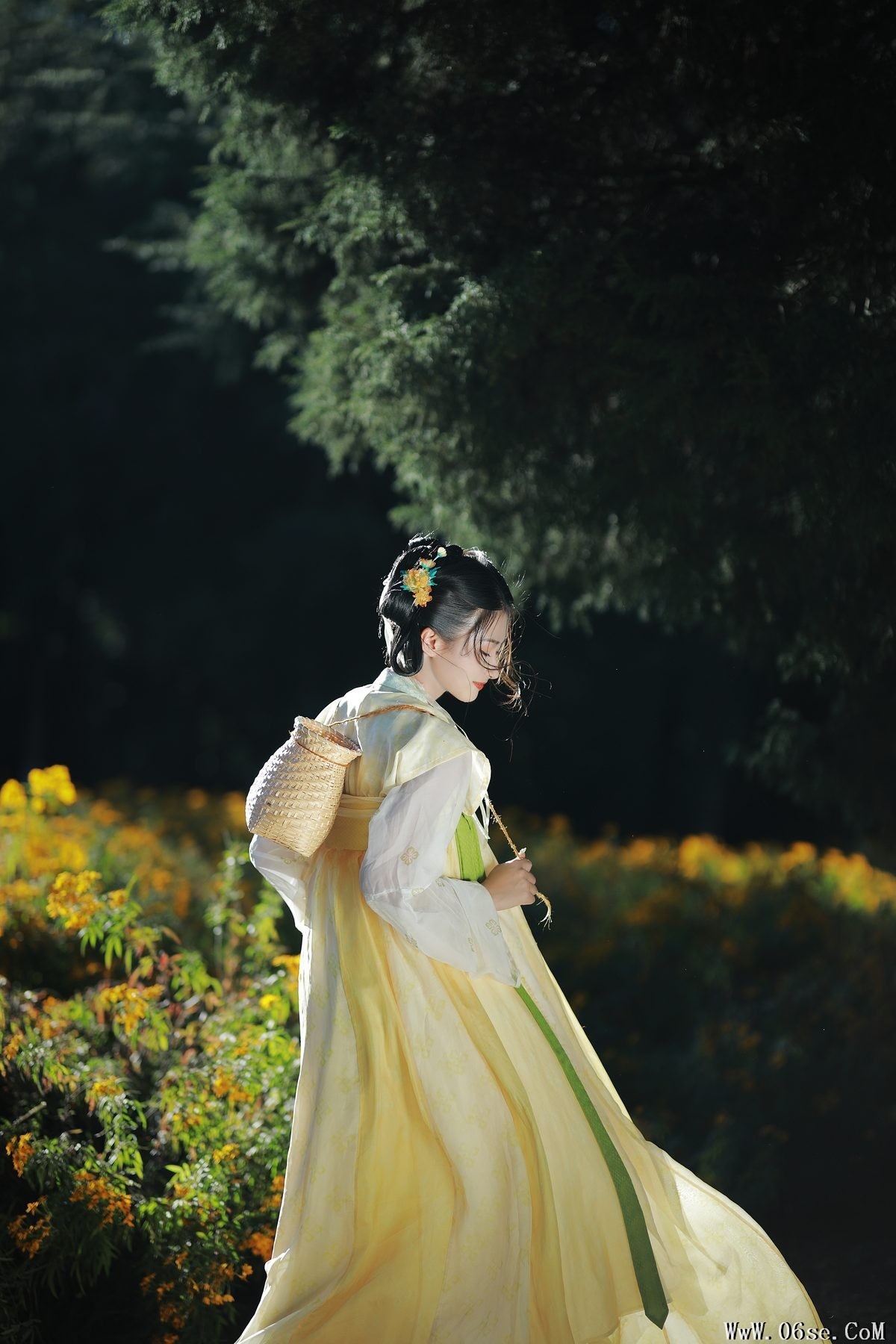 图片[31]-YiTuYu艺图语 Vol.3343 Xiao E Jiang Jiang Jiang[34P]-六色网