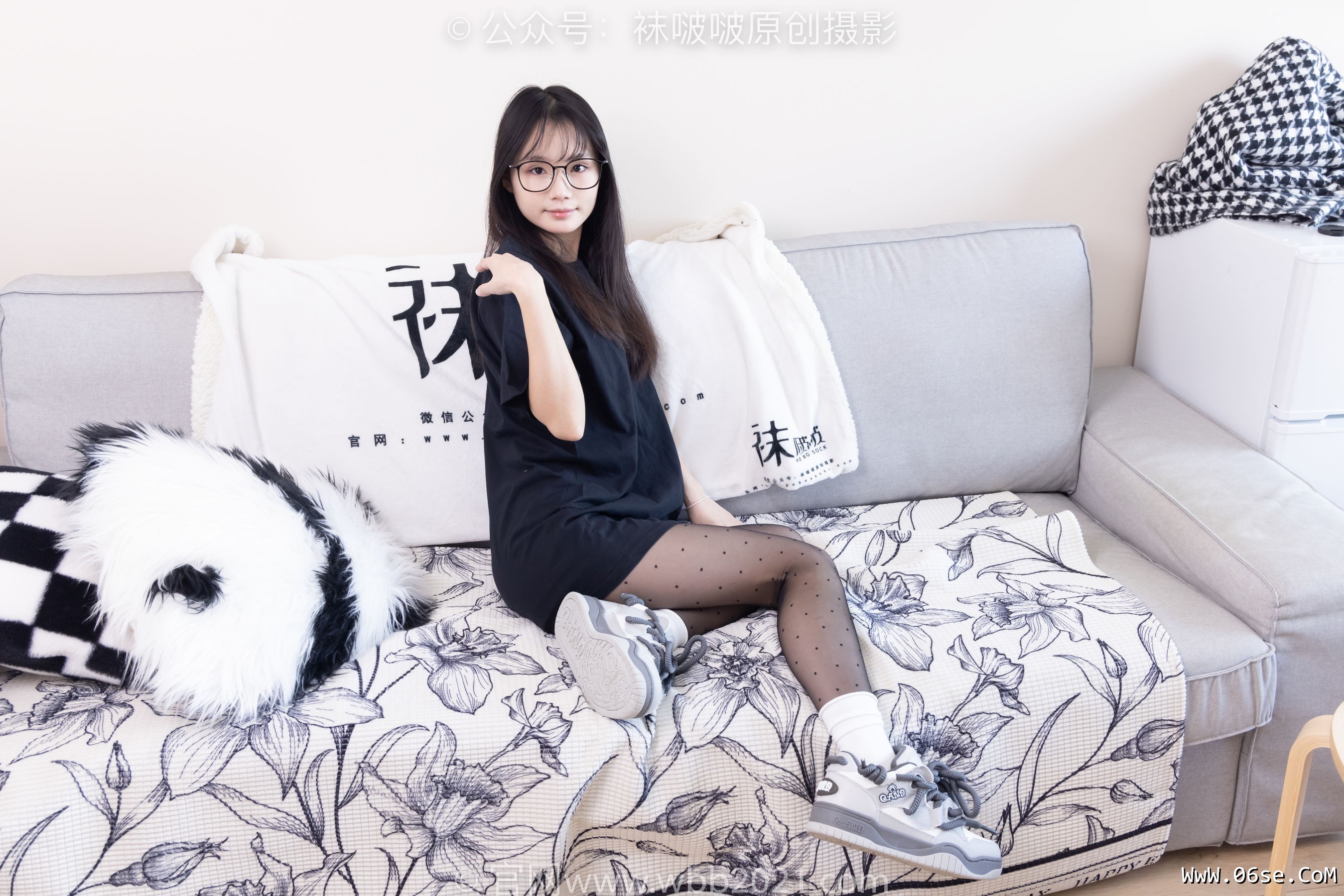 图片[86]-BoBoSocks袜啵啵 No.418 甜甜圈 – 板鞋、白棉袜、波点黑丝[145P]-六色网