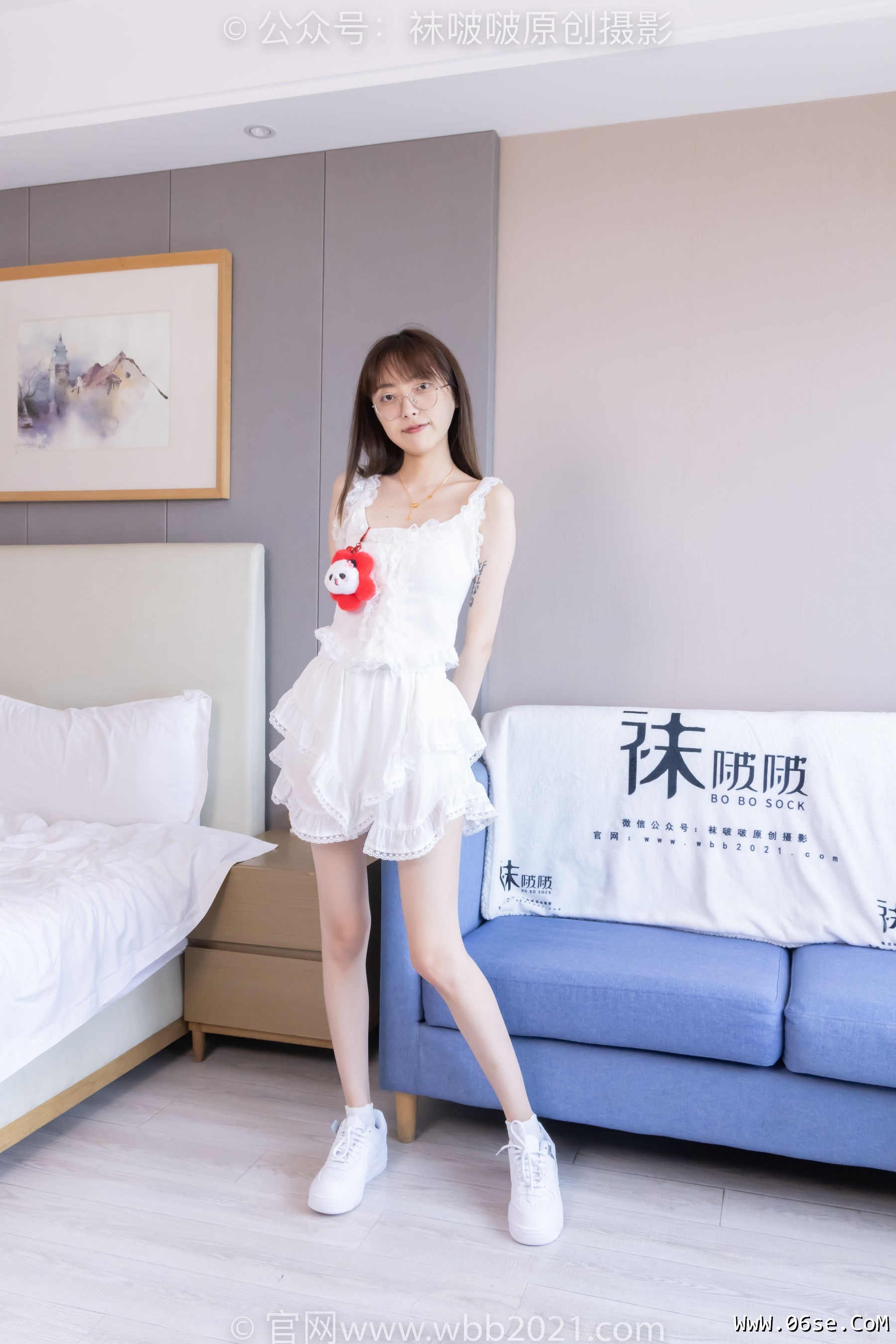 图片[112]-BoBoSocks袜啵啵 No.417 稚予 – 板鞋、白棉袜、裸足、裸足部分脚底抹精油[199P]-六色网