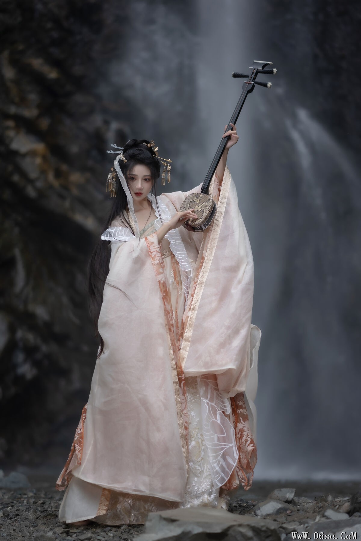 图片[11]-YiTuYu艺图语 Vol.6314 Qi Luo Sheng De Xiao Su Su[27P]-六色网
