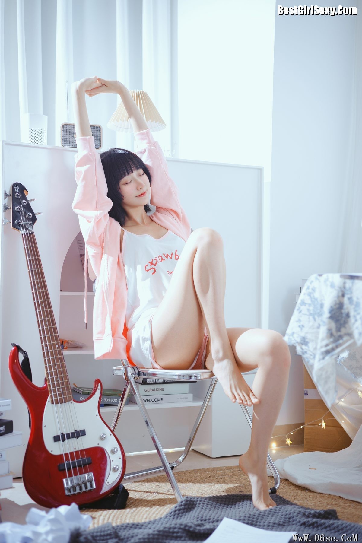 图片[13]-YiTuYu艺图语 Vol.4020 Mu Mian Mian VWV[26P]-六色网