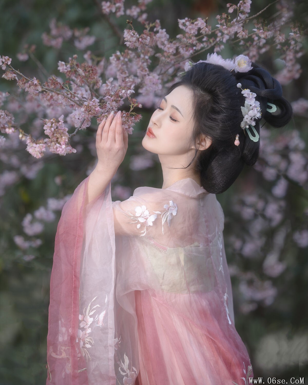 图片[20]-YiTuYu艺图语 Vol.7504 Yu Yuan Yi Wan[22P]-六色网