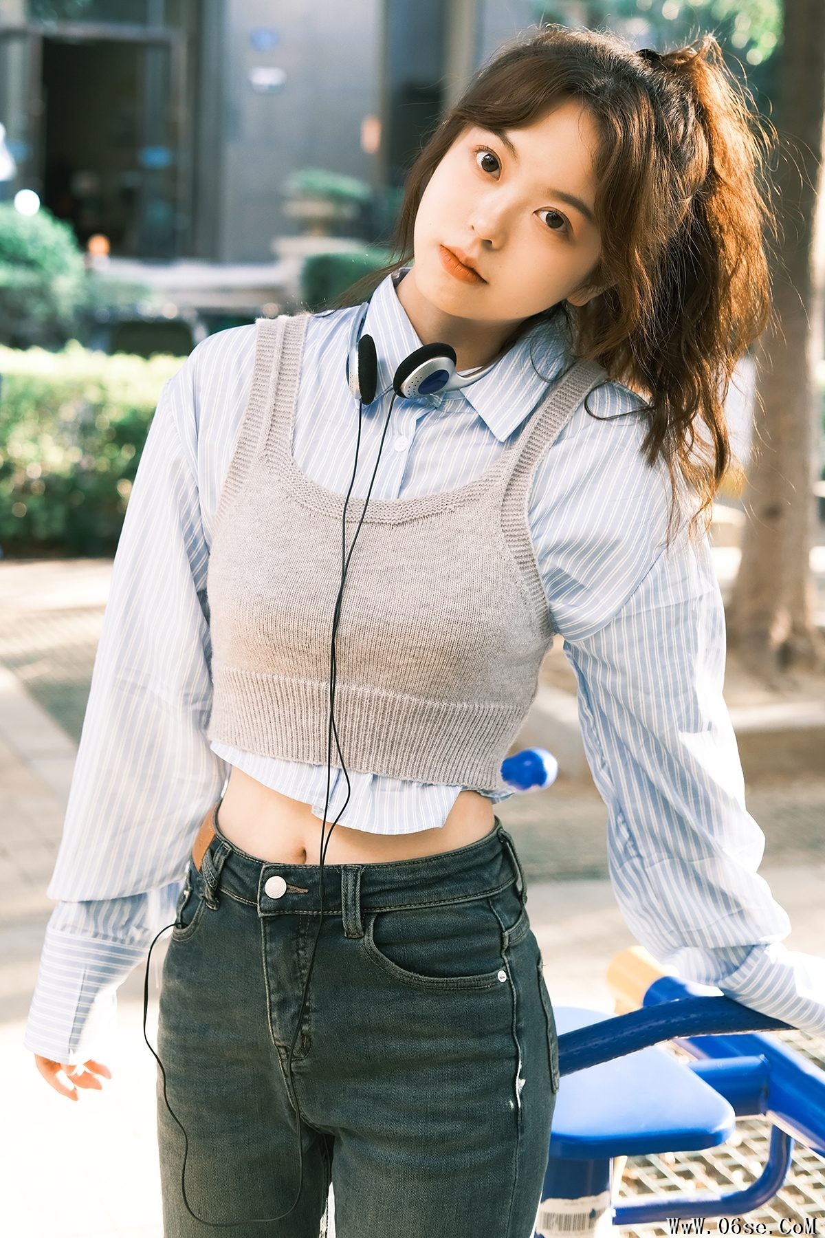 YiTuYu艺图语 Vol.5776 Ha Ji Ma Hua[24P]-六色网