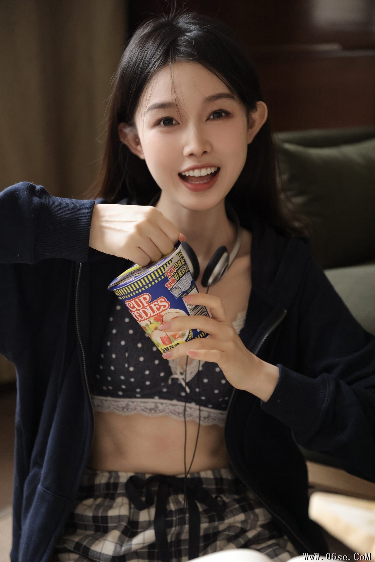 图片[8]-YiTuYu艺图语 Vol.3354 A Miao de Fan Fan[27P]-六色网