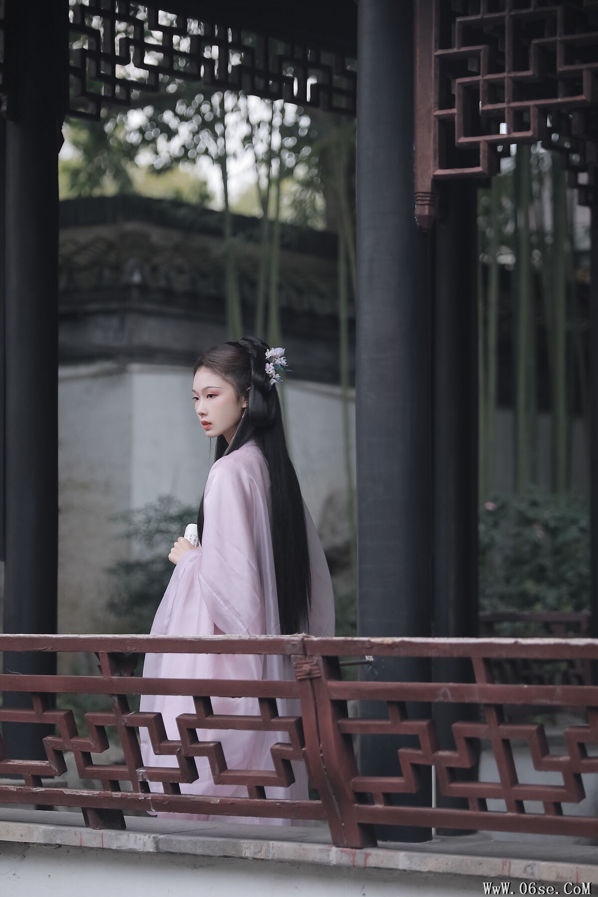 图片[31]-YiTuYu艺图语 Vol.7097 Qin Qin[33P]-六色网