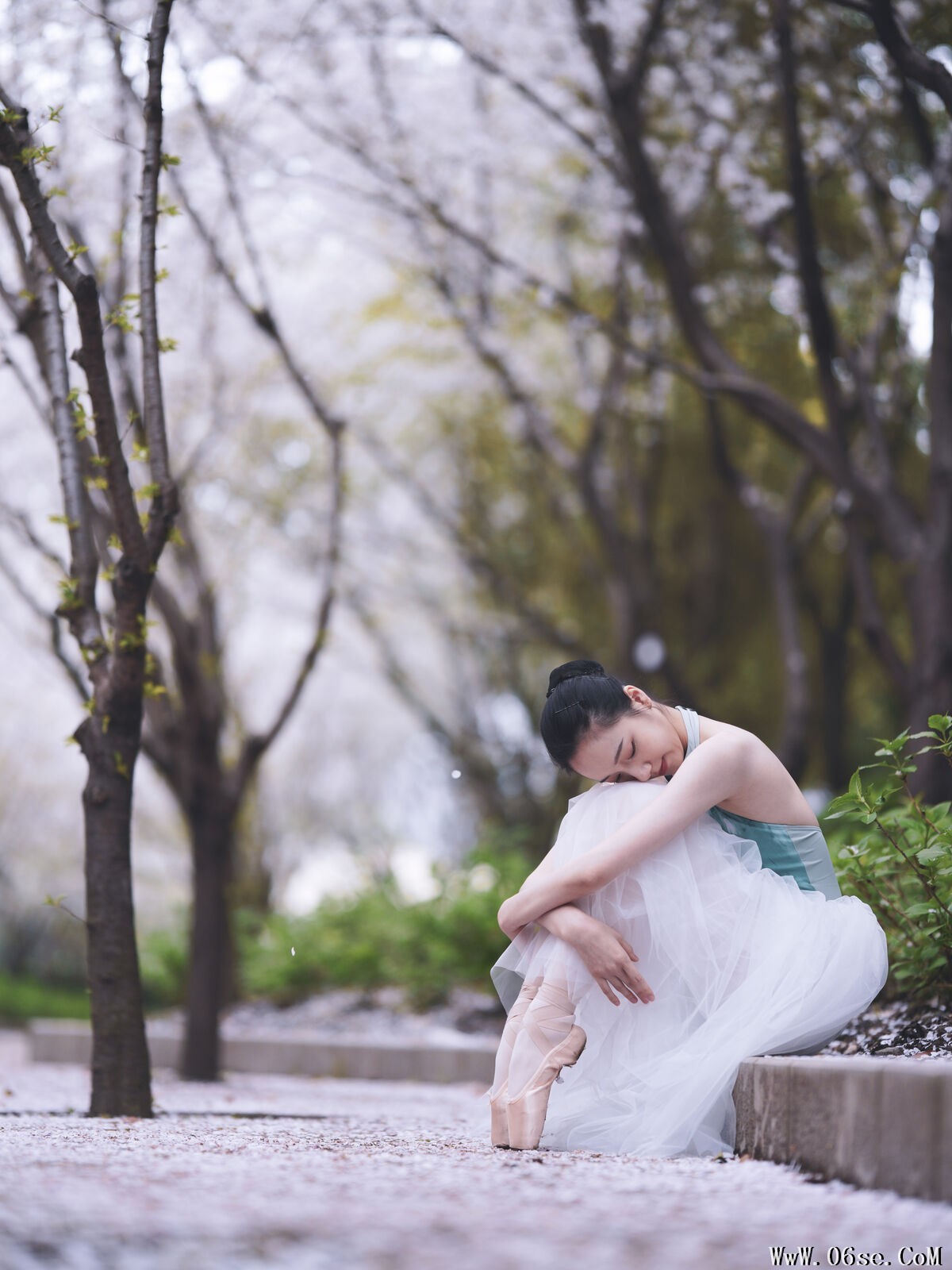图片[23]-YiTuYu艺图语 Vol.6883 Xiao Xong[25P]-六色网