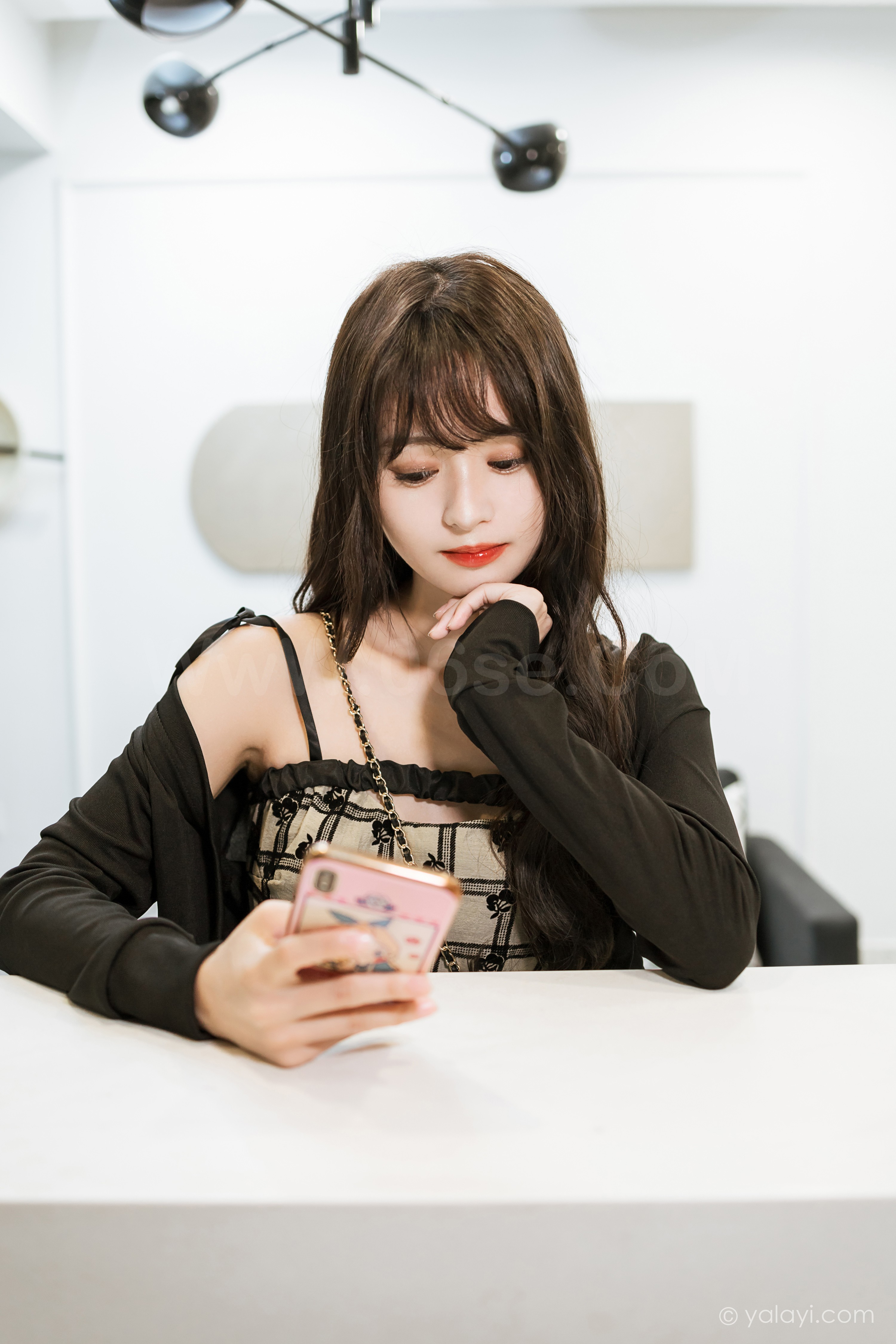 图片[25]-雅拉伊 – 小亭《温柔的夜》[41P]-六色网