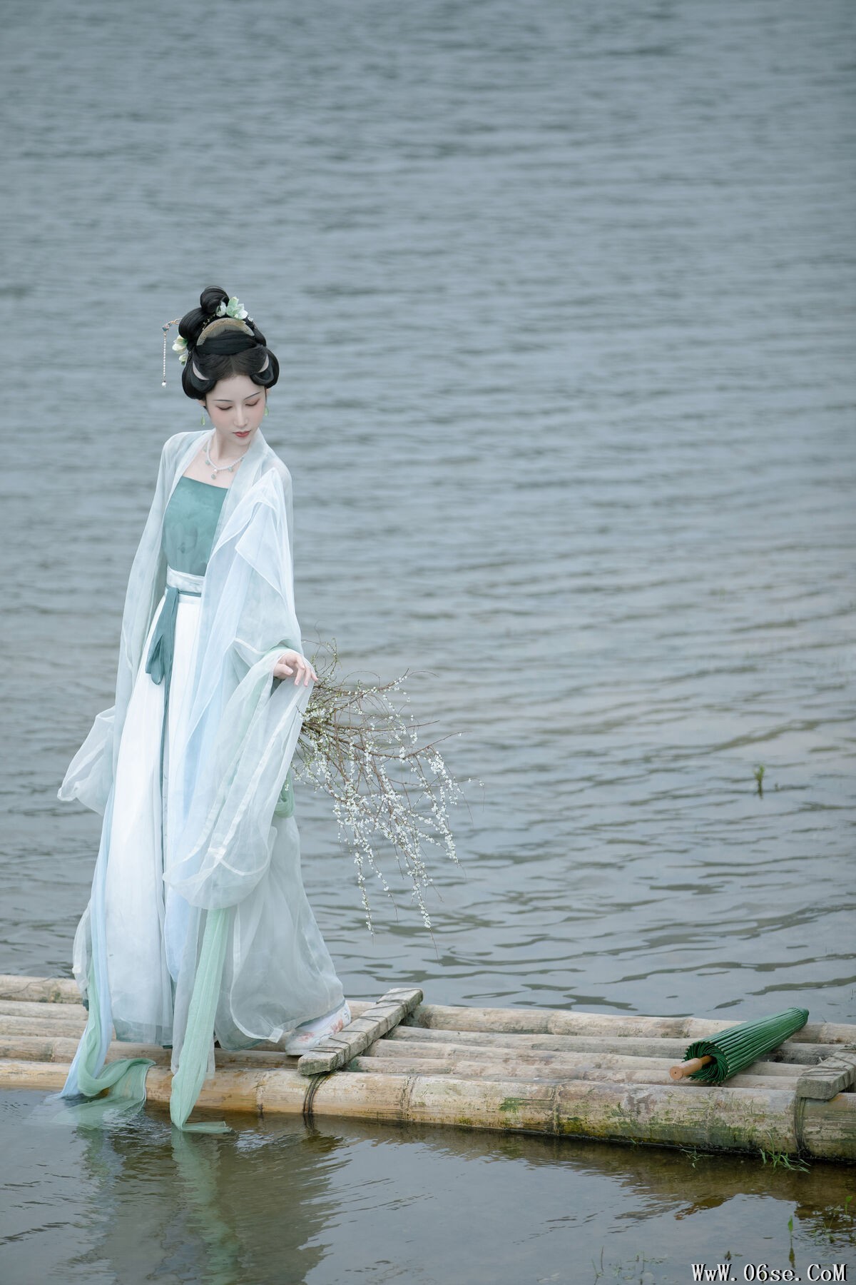 图片[17]-YiTuYu艺图语 Vol.7253 Nian Ze Mei Xiao[27P]-六色网